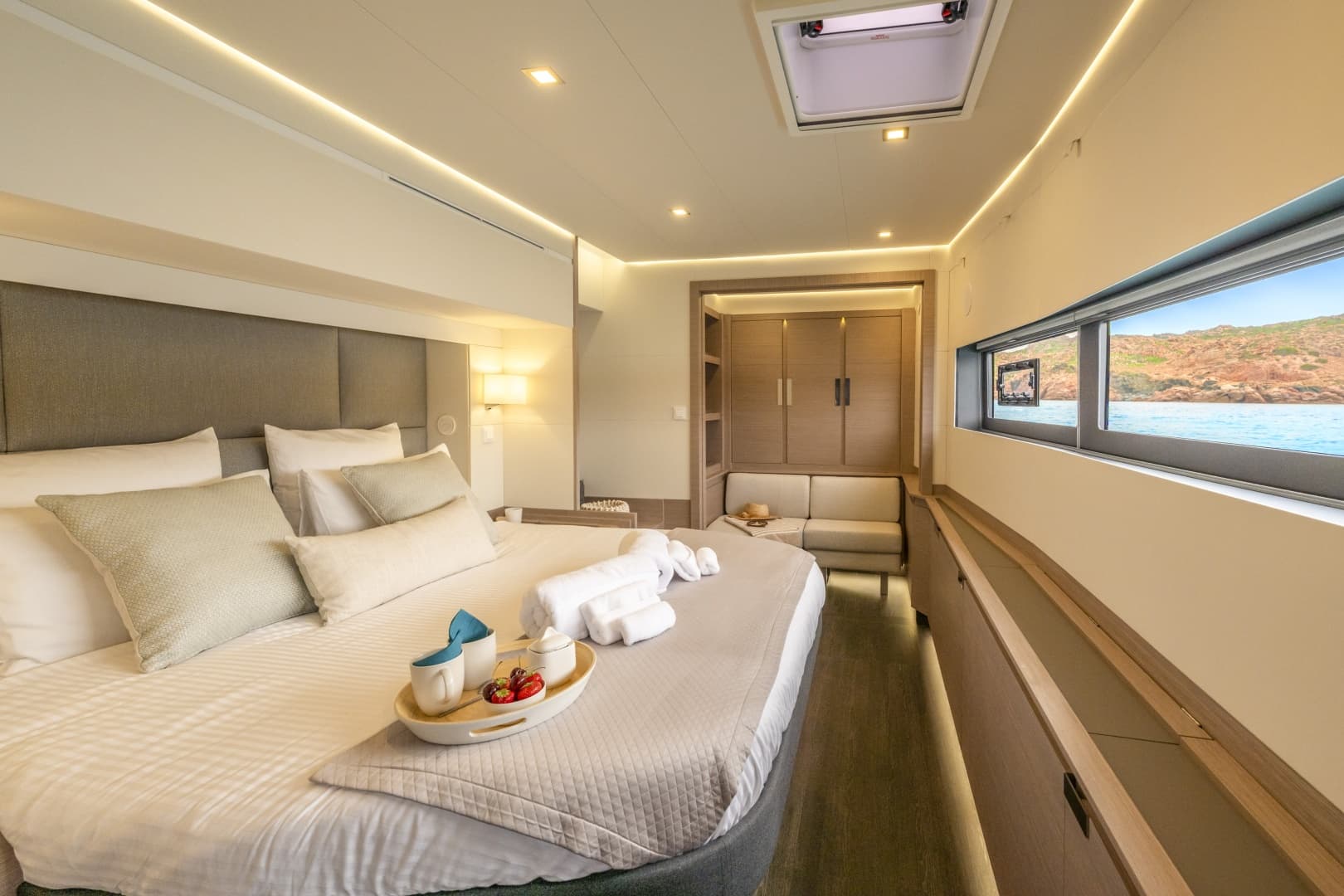2022 Fountaine Pajot Alegria