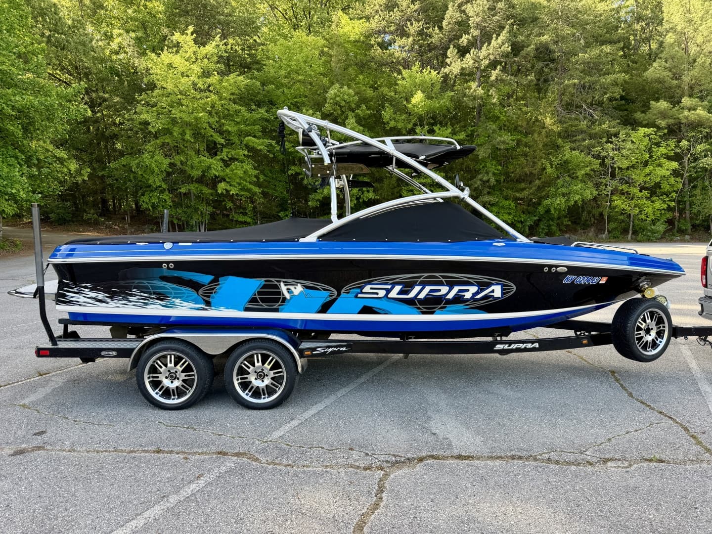 2008 Supra Launch 22SSV World's Edition