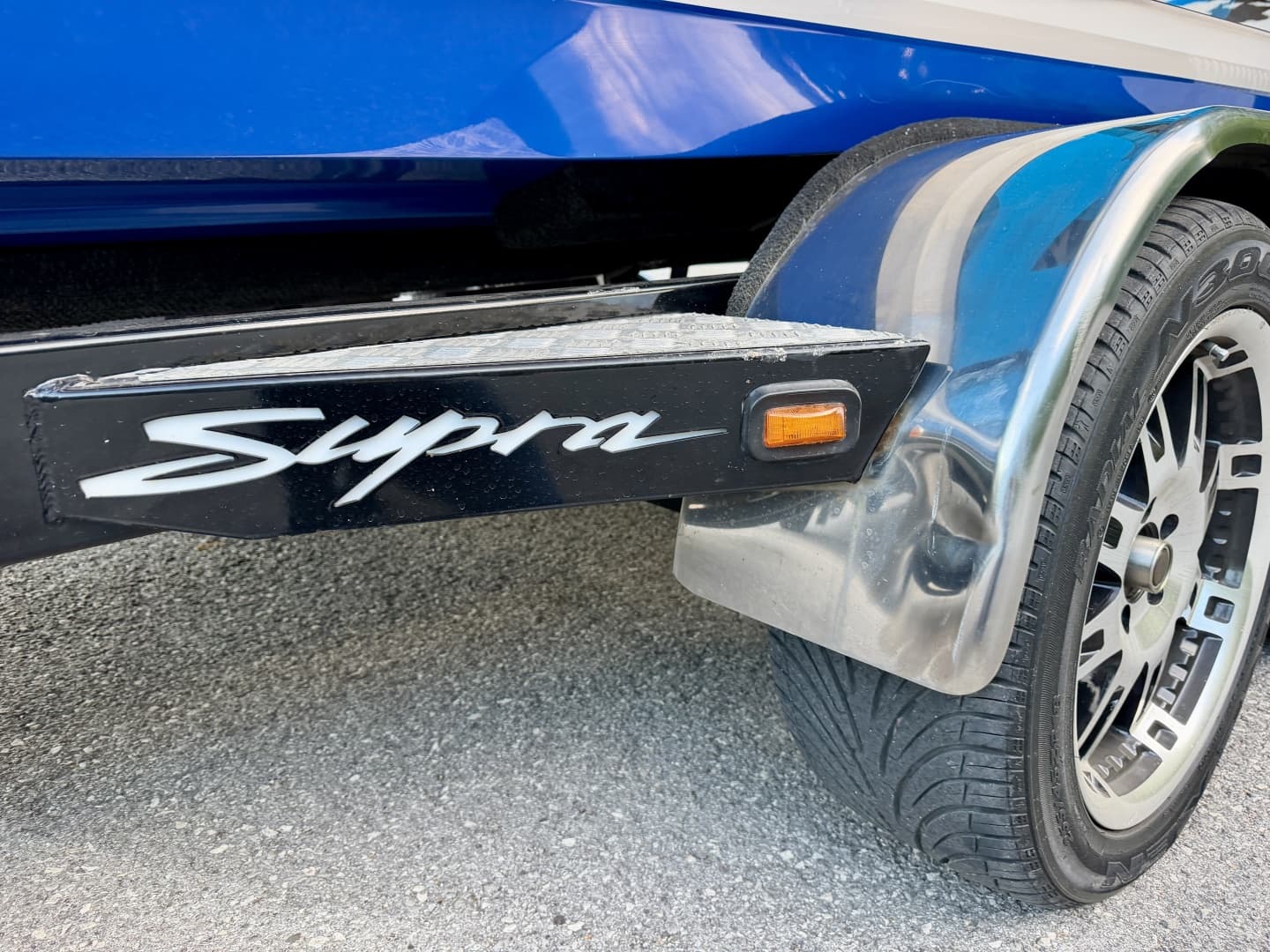 2008 Supra Launch 22SSV World's Edition