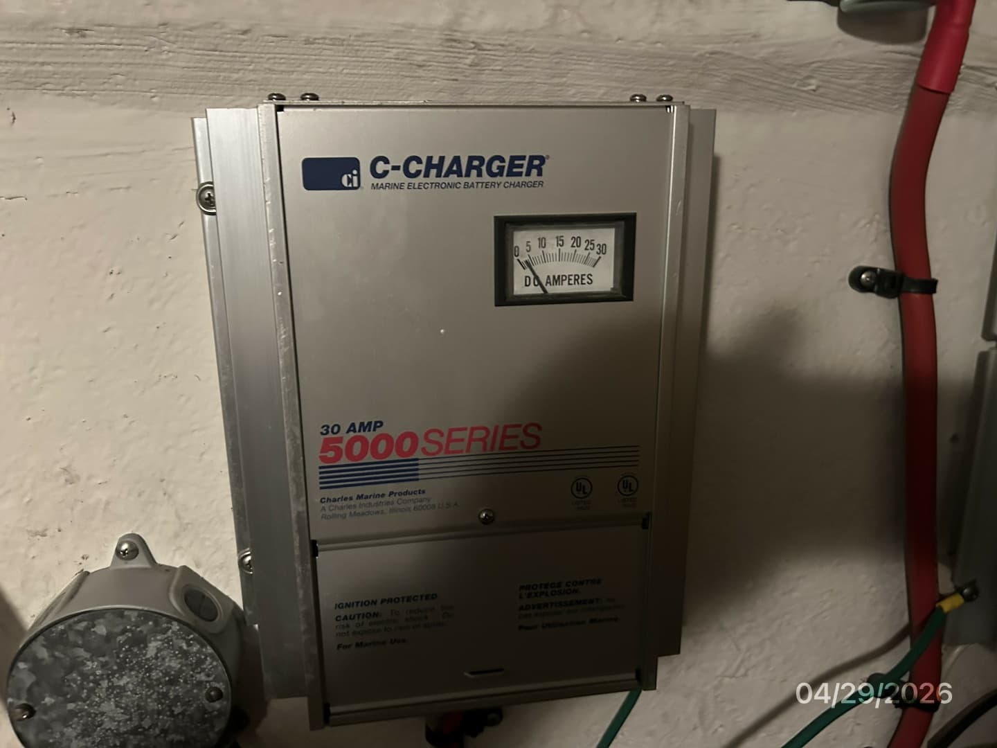 44' Cruisers battery charger2