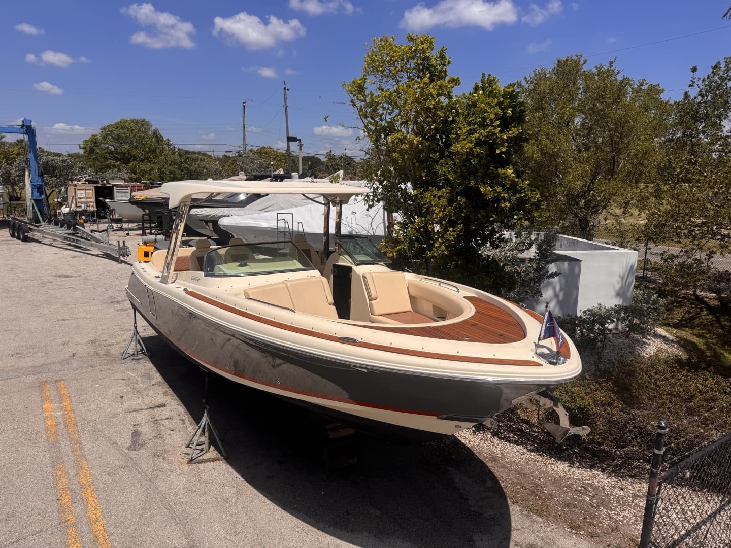 2018 Chris-Craft 