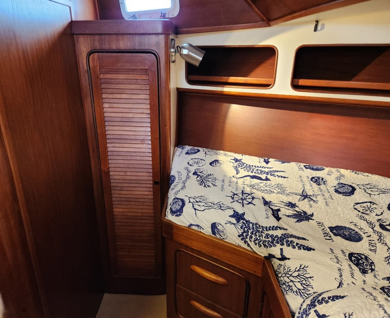 1980 Gulfstar 44 Motor Cruiser