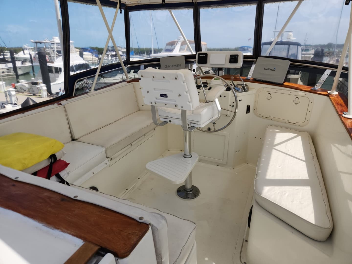 1980 Gulfstar 44 Motor Cruiser