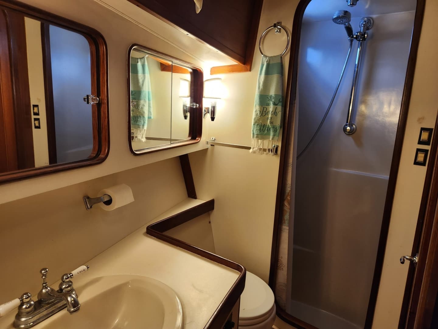 1980 Gulfstar 44 Motor Cruiser