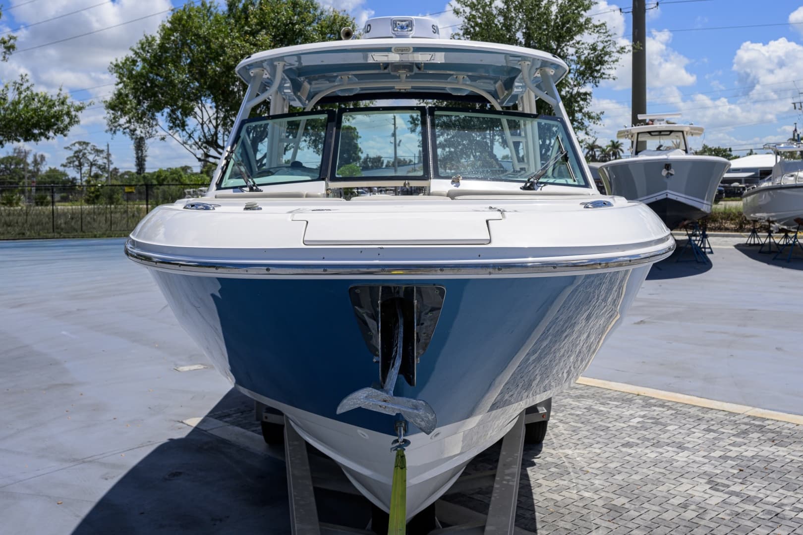 2023 Boston Whaler Vantage