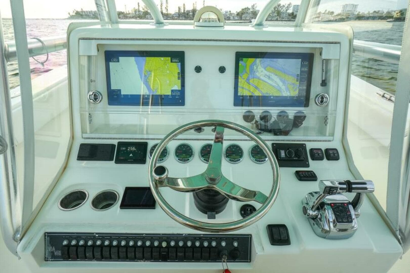 2013 SeaVee 390