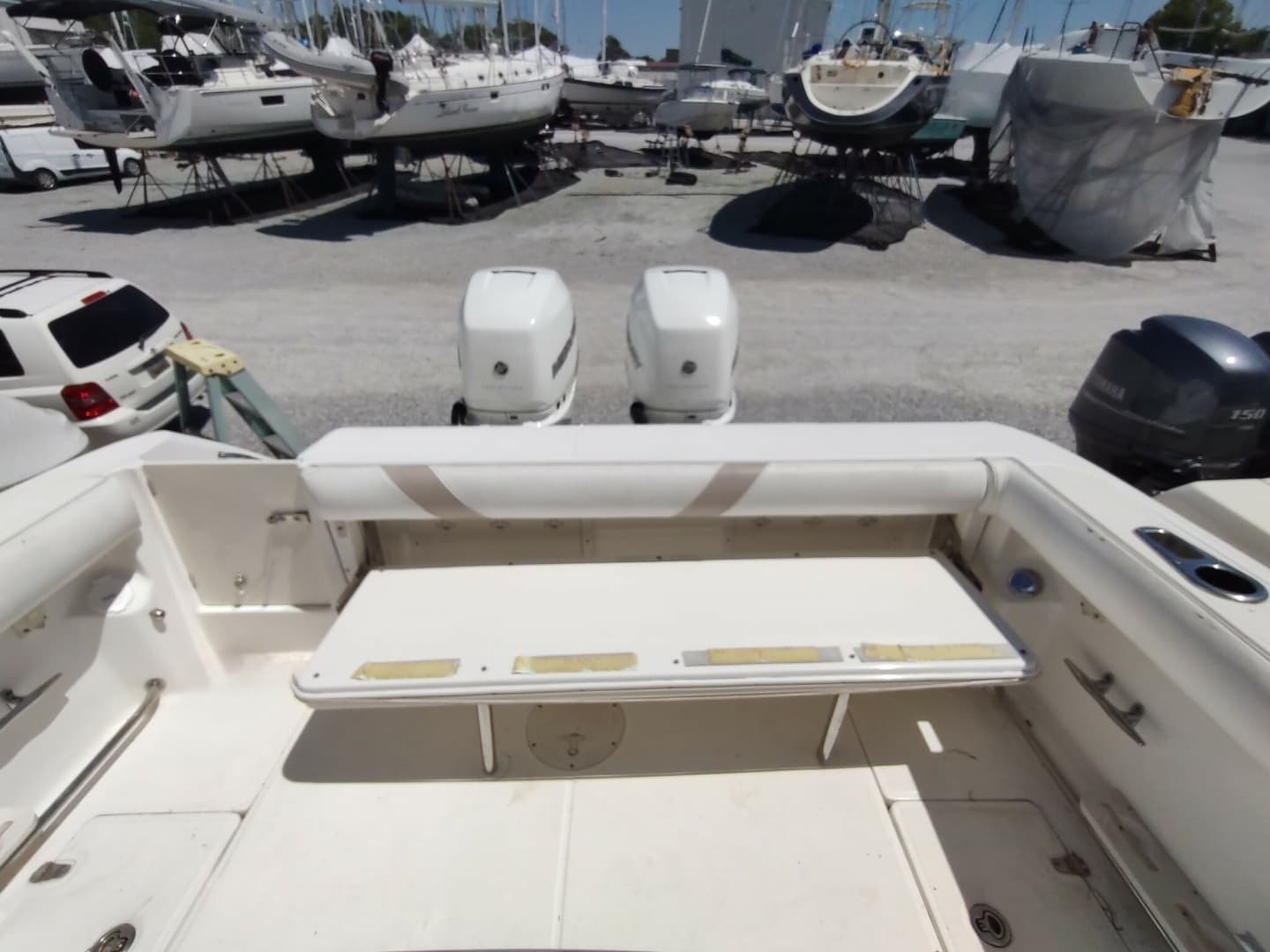2006 Boston Whaler 320 Outrage