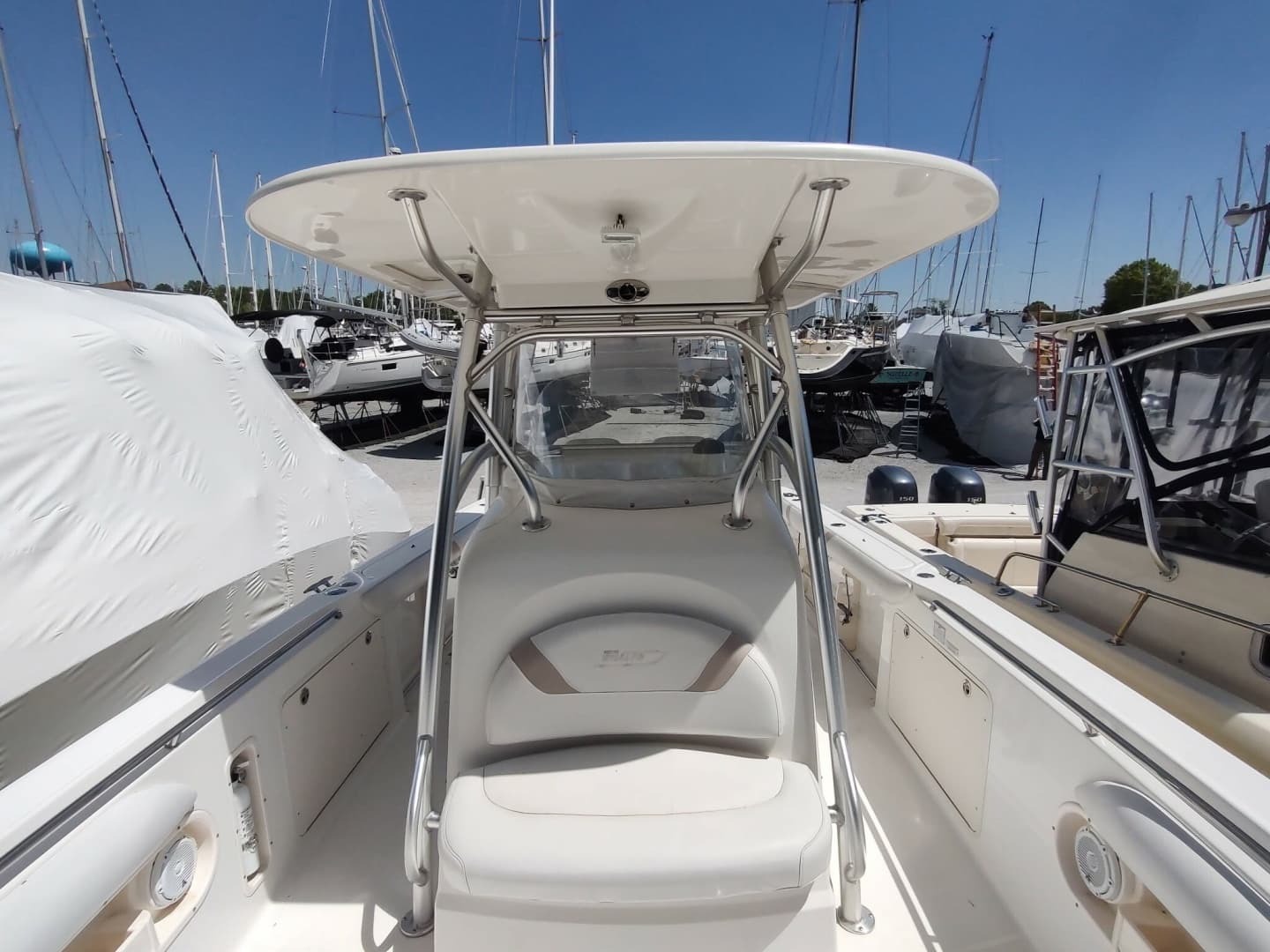 2006 Boston Whaler 320 Outrage