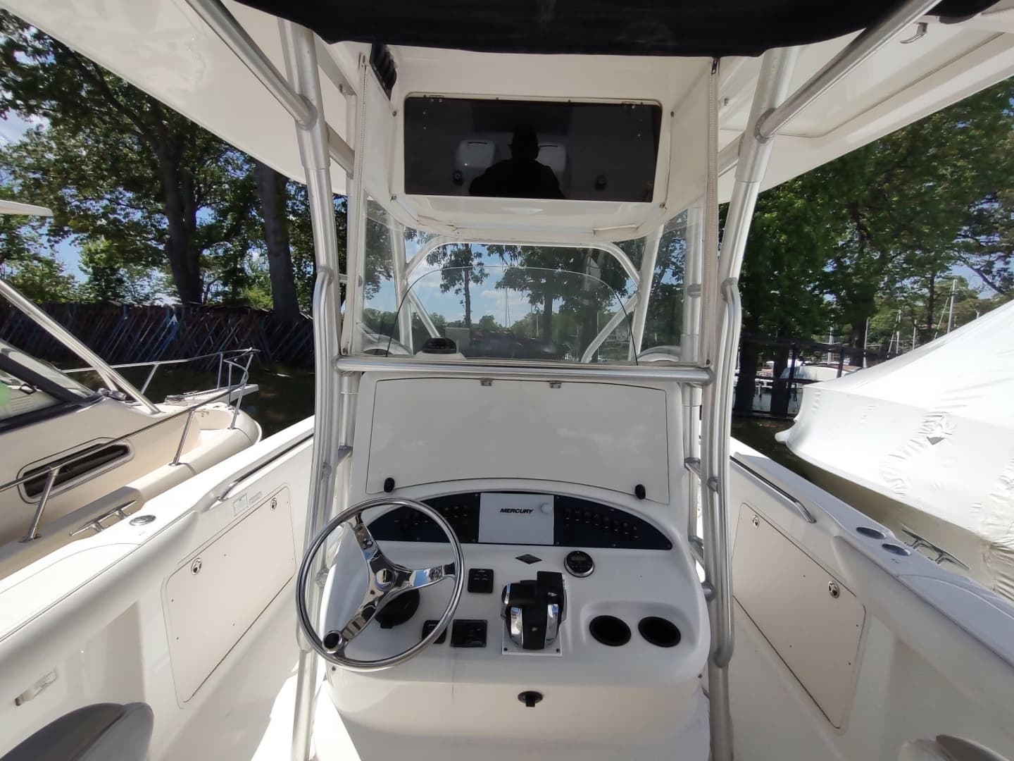 2006 Boston Whaler 320 Outrage