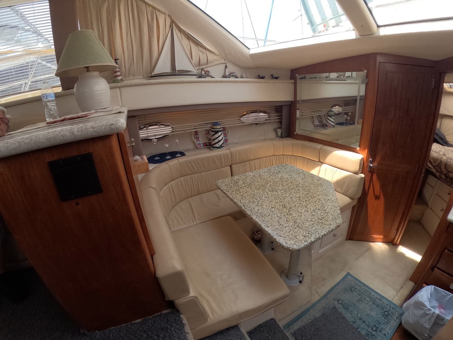2000 Carver 406 Motor Yacht