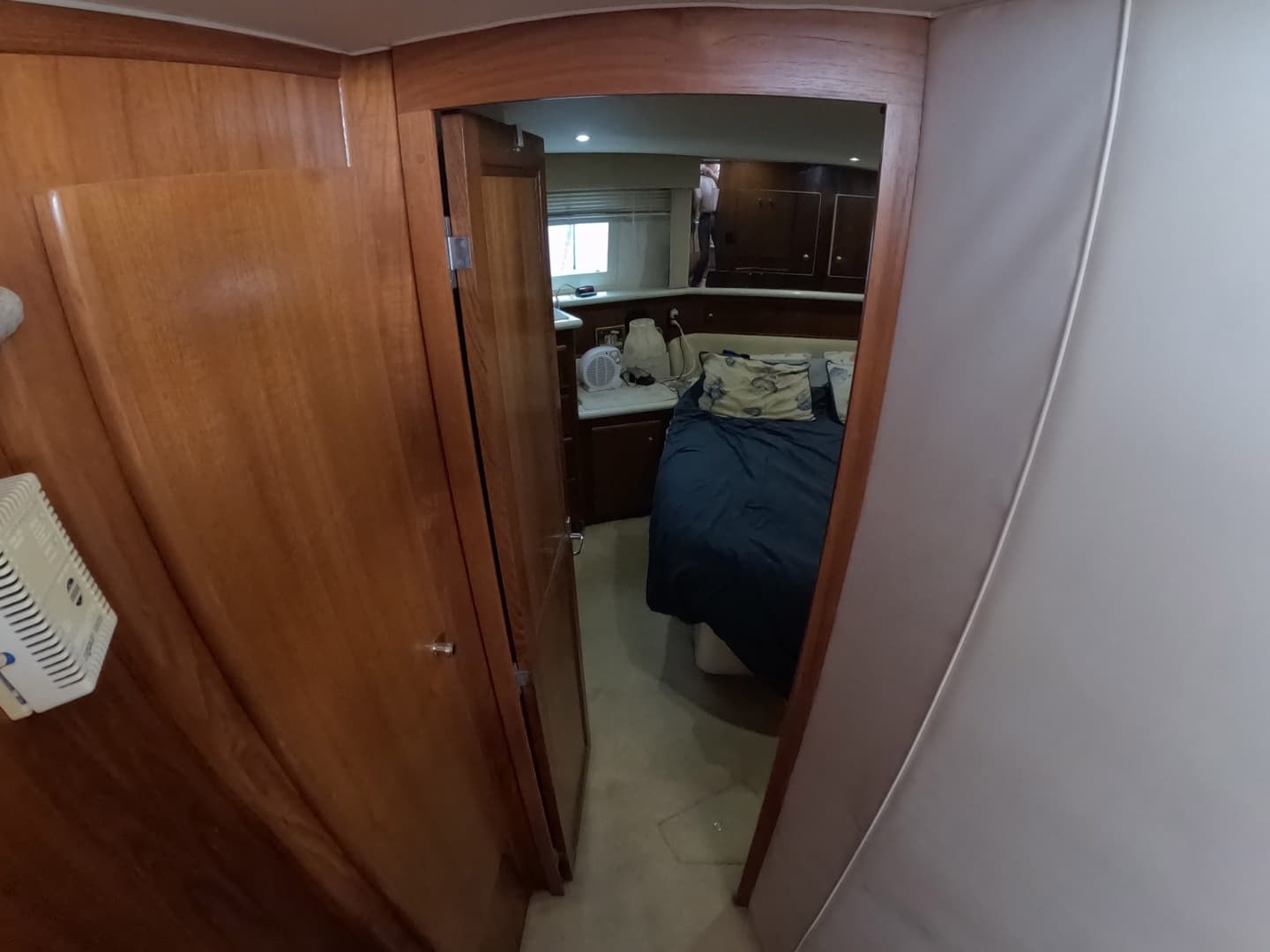 2000 Carver 406 Motor Yacht