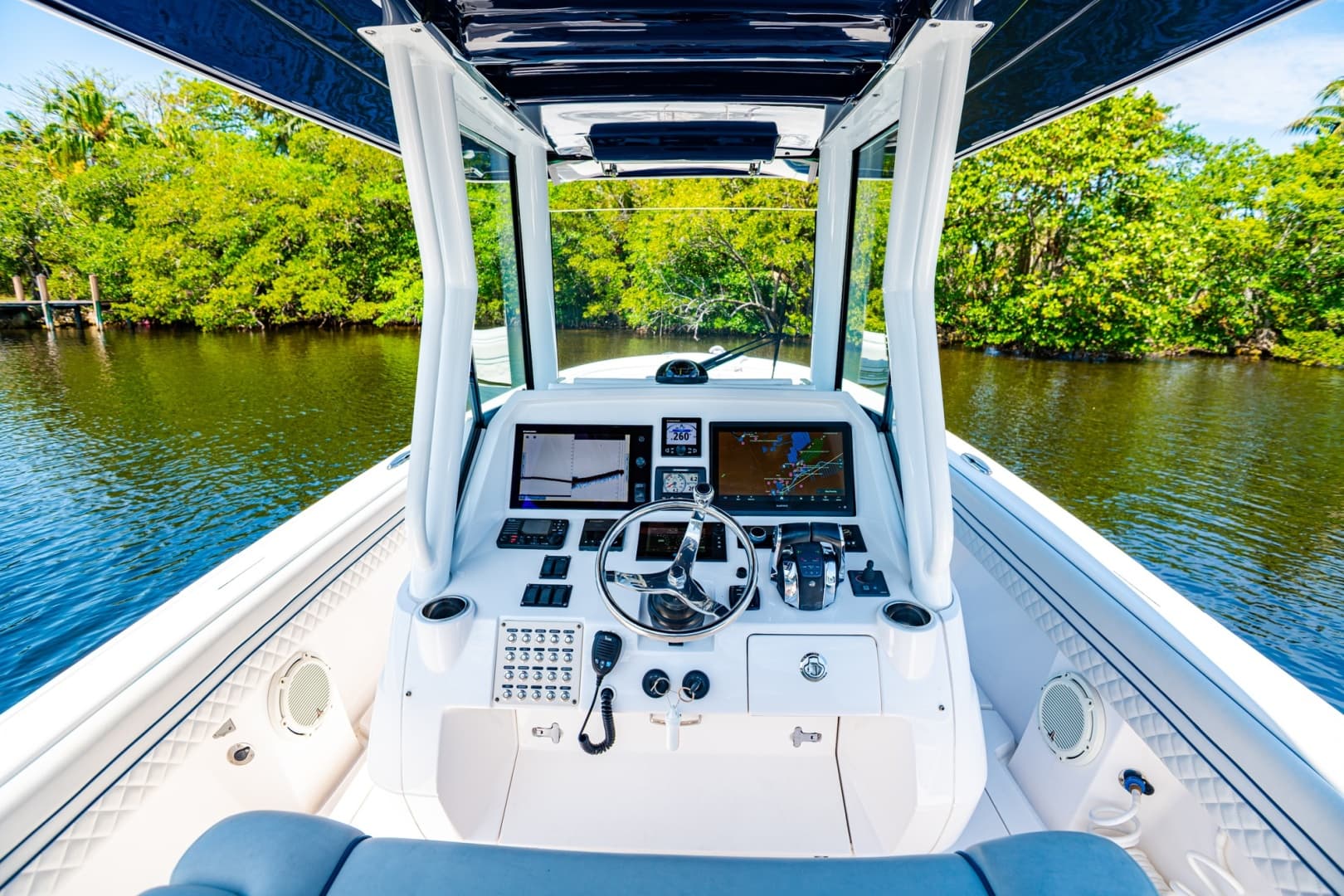 2018 Intrepid 327