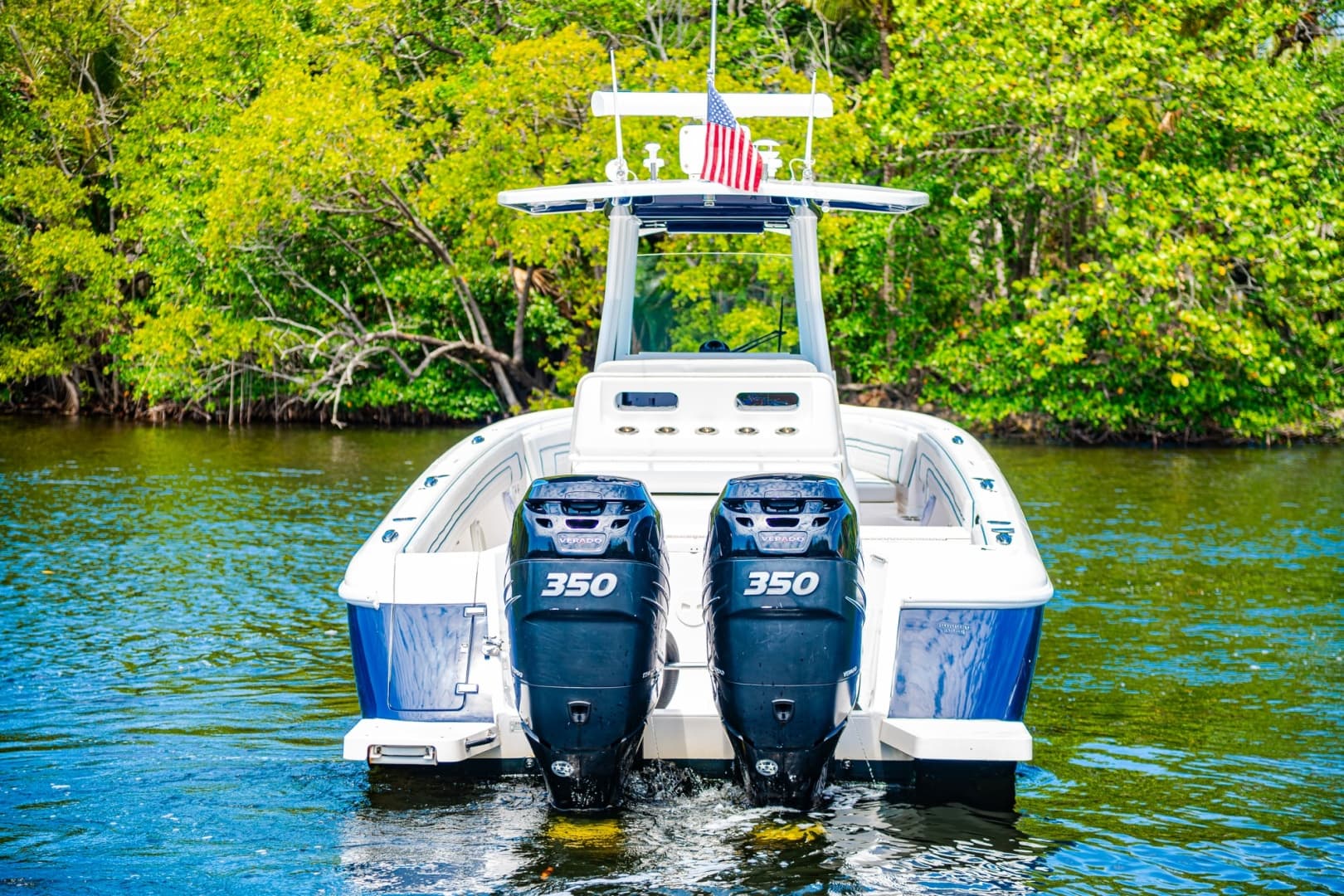 2018 Intrepid 327