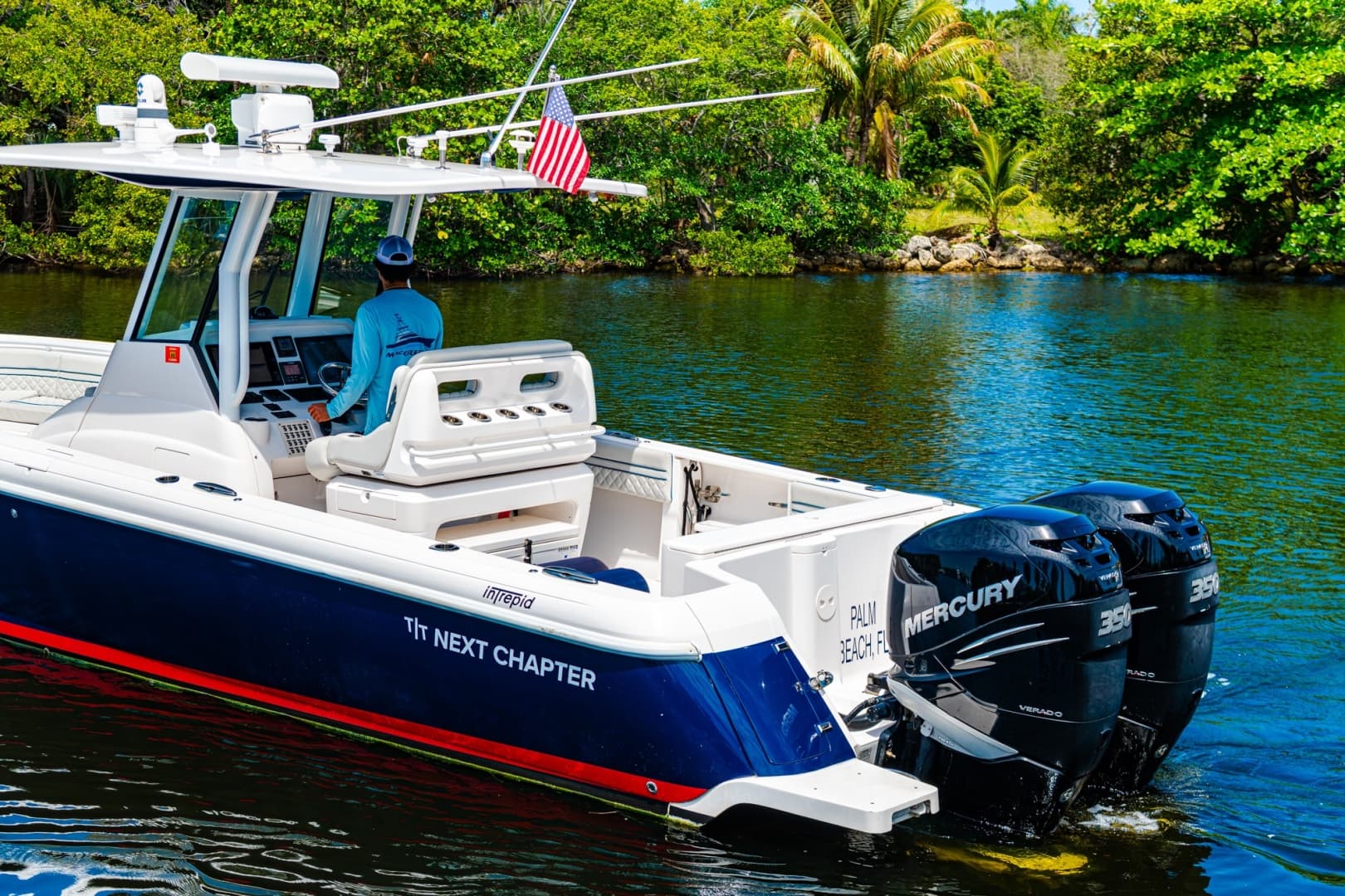 2018 Intrepid 327
