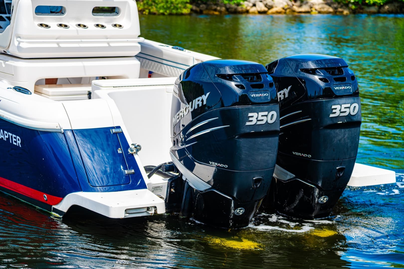2018 Intrepid 327