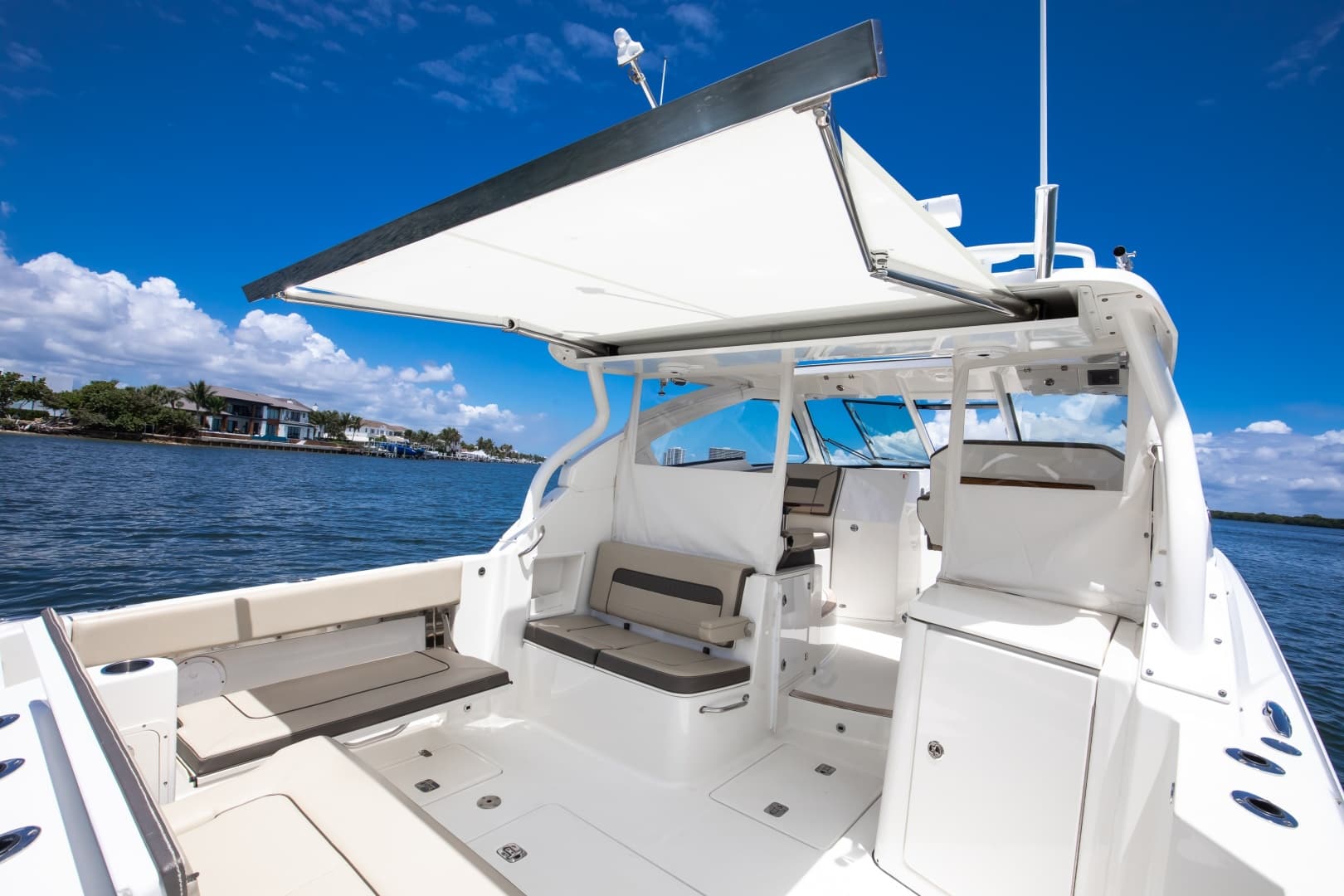 Pursuit 37 - Irish Ayes - Cockpit Seating and Sunshade