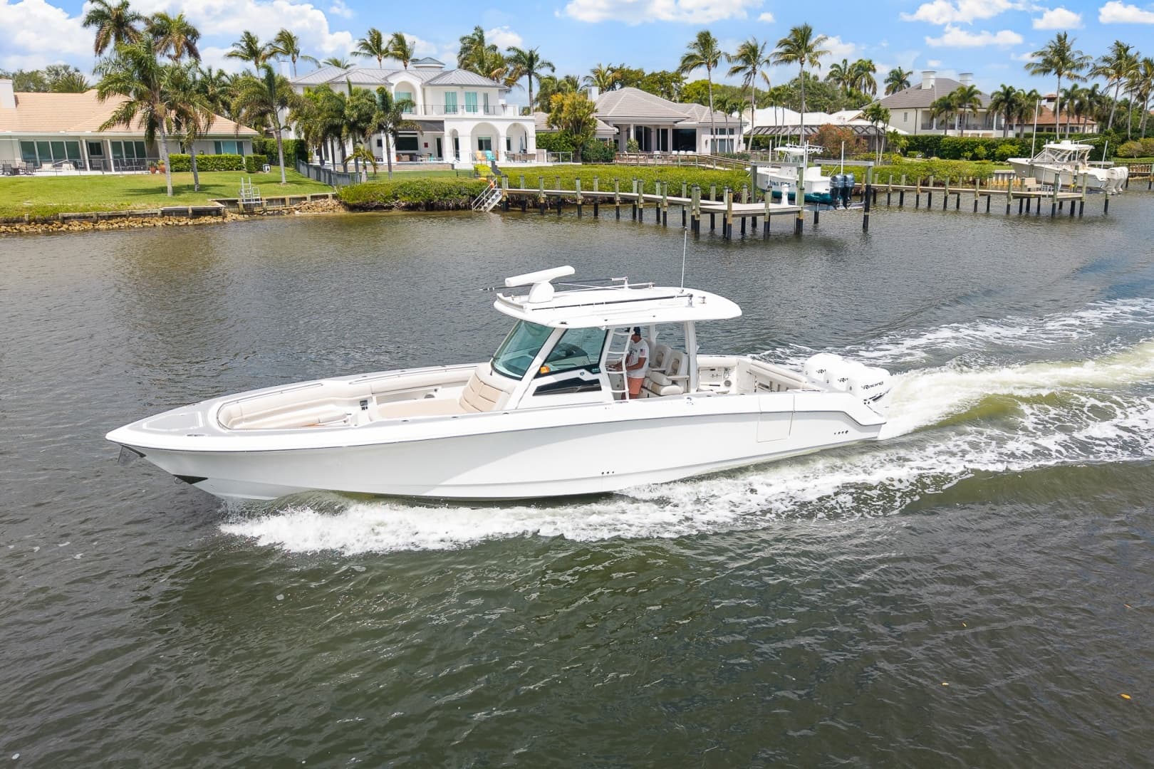 2018 Boston Whaler 380 Outrage