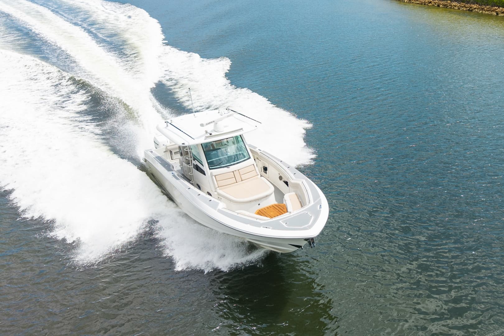 2018 Boston Whaler 380 Outrage