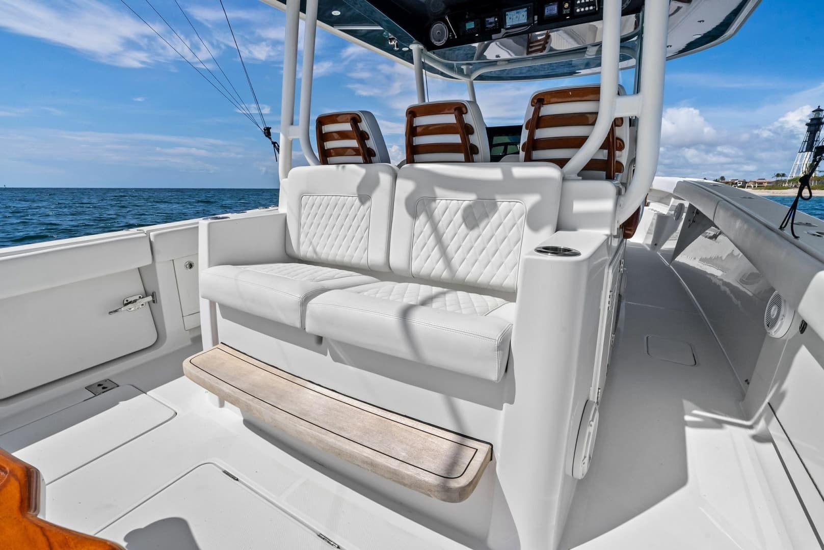 2020 Jupiter 43 SF MENACE