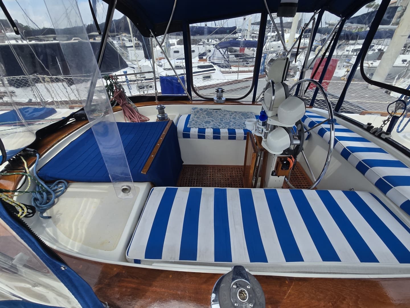1985 Endeavour 42 CC