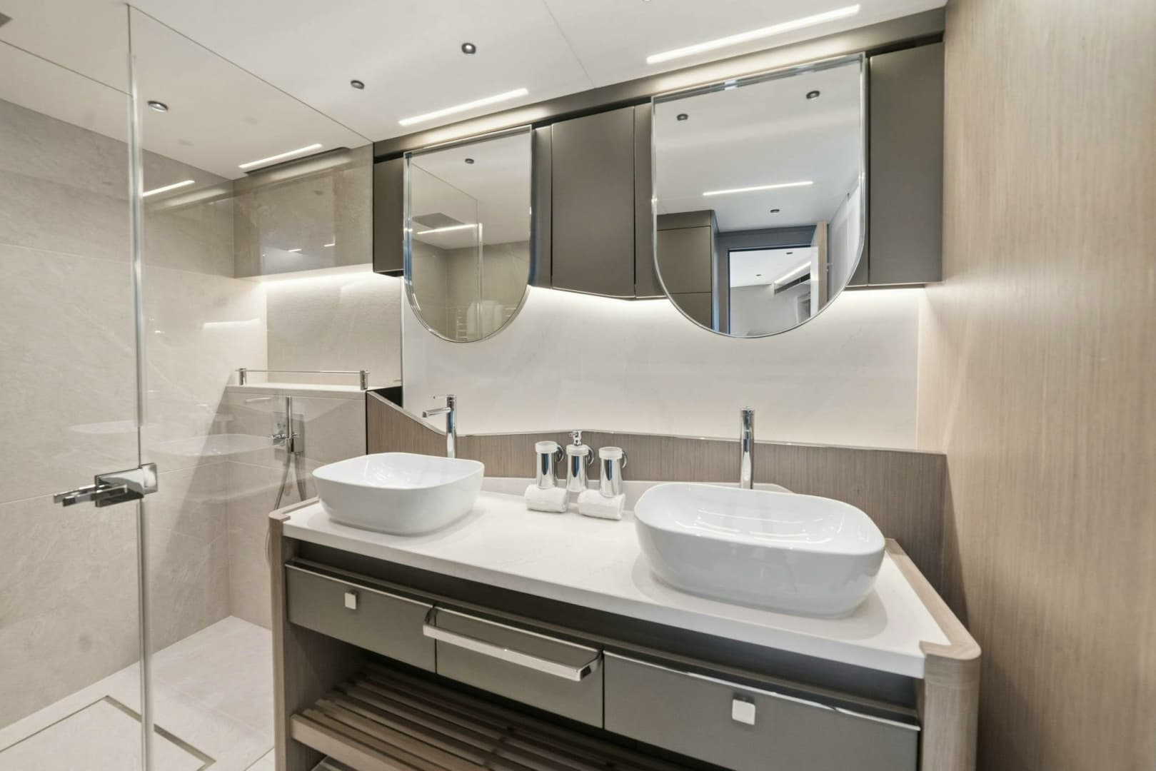 2024 Sunseeker Sunseeker 100 Yacht