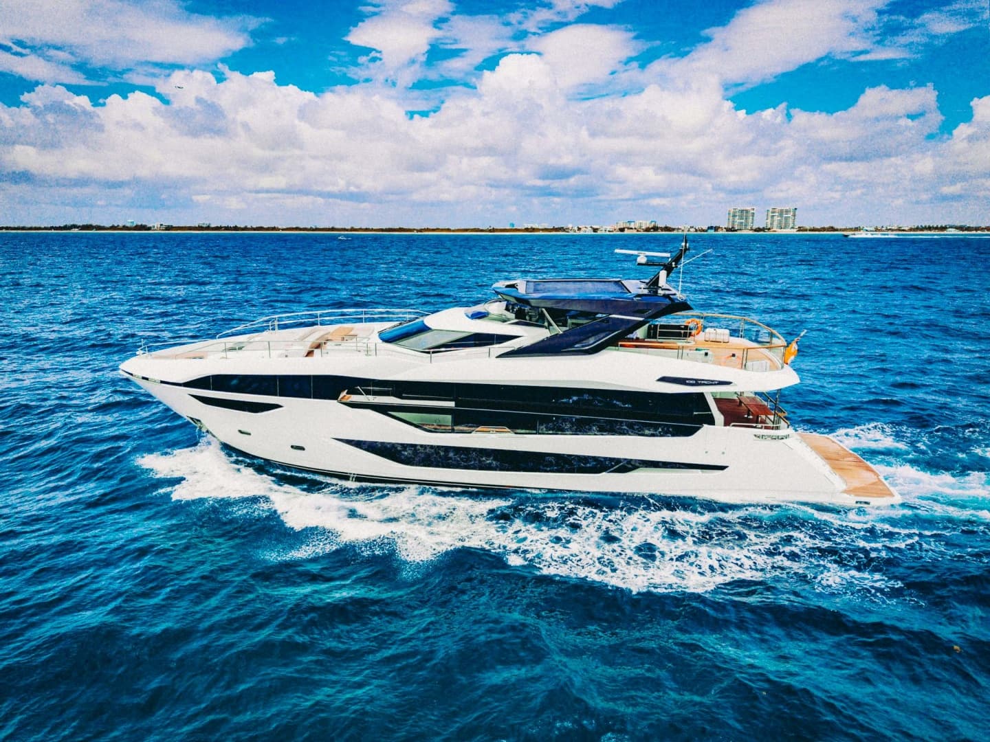 2024 Sunseeker Sunseeker 100 Yacht