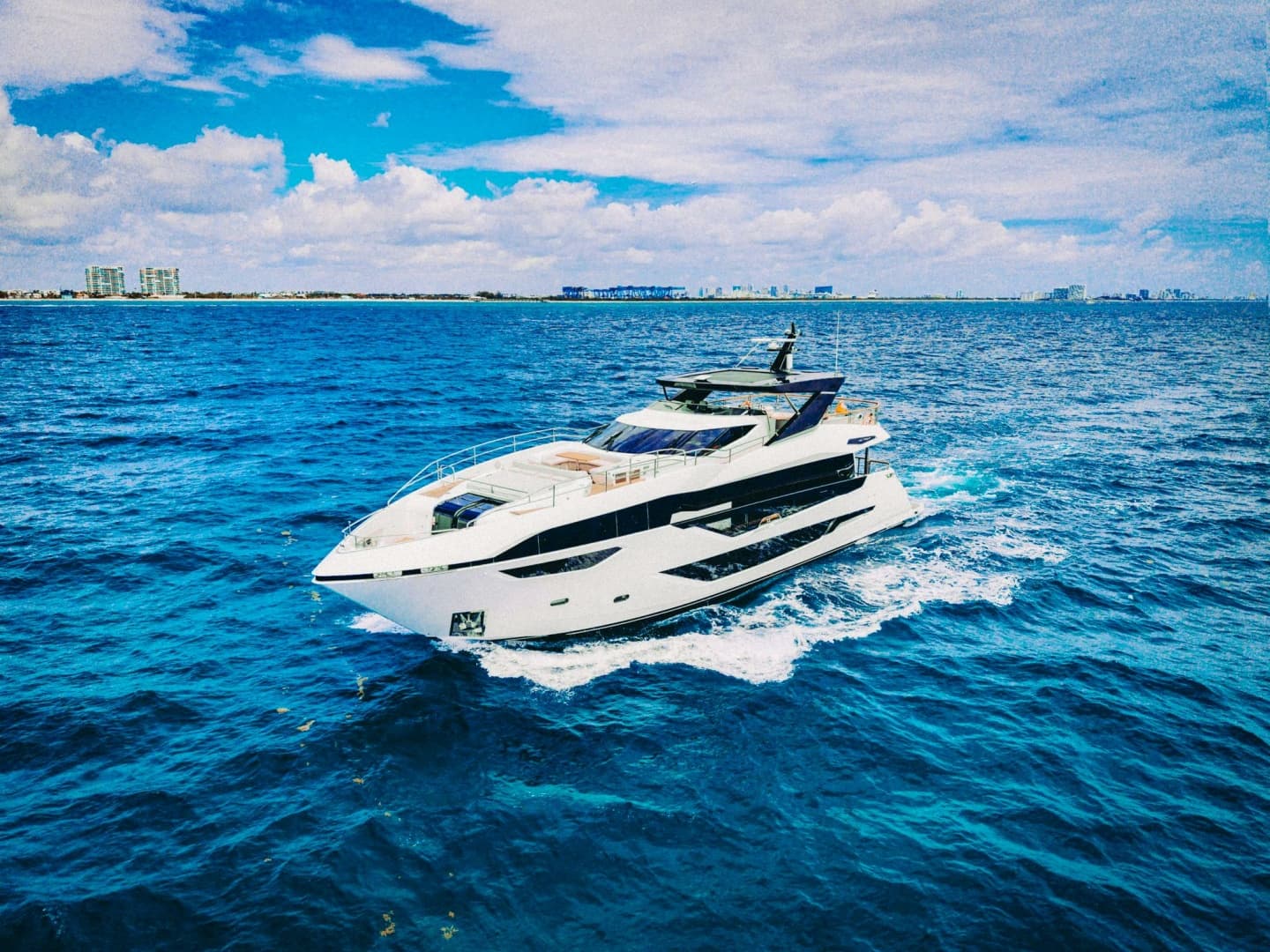 2024 Sunseeker Sunseeker 100 Yacht