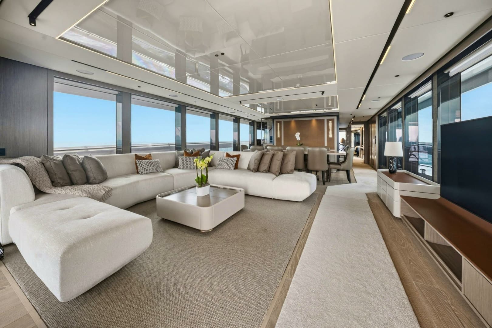 2024 Sunseeker Sunseeker 100 Yacht