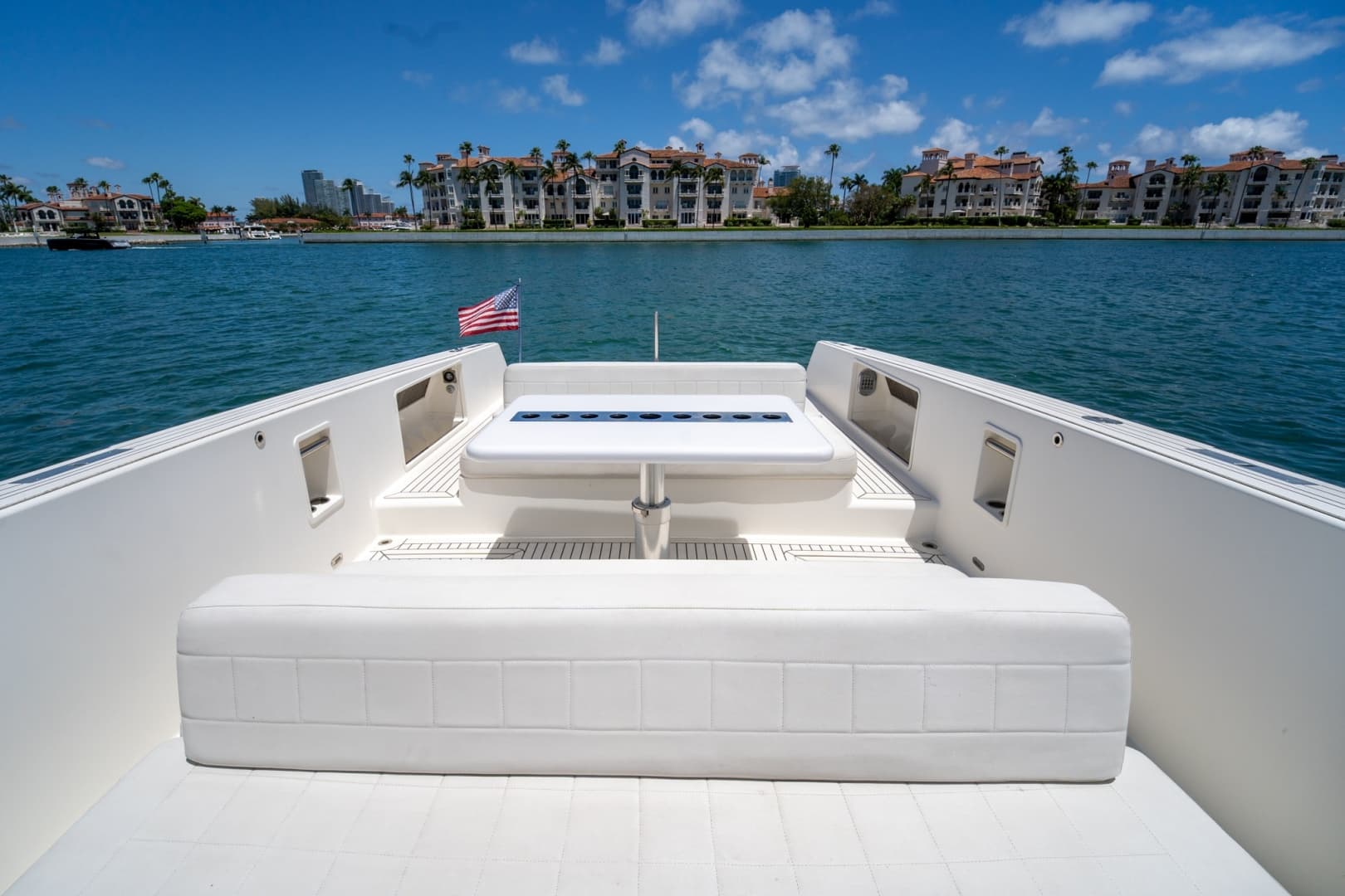 2014 VanDutch 40