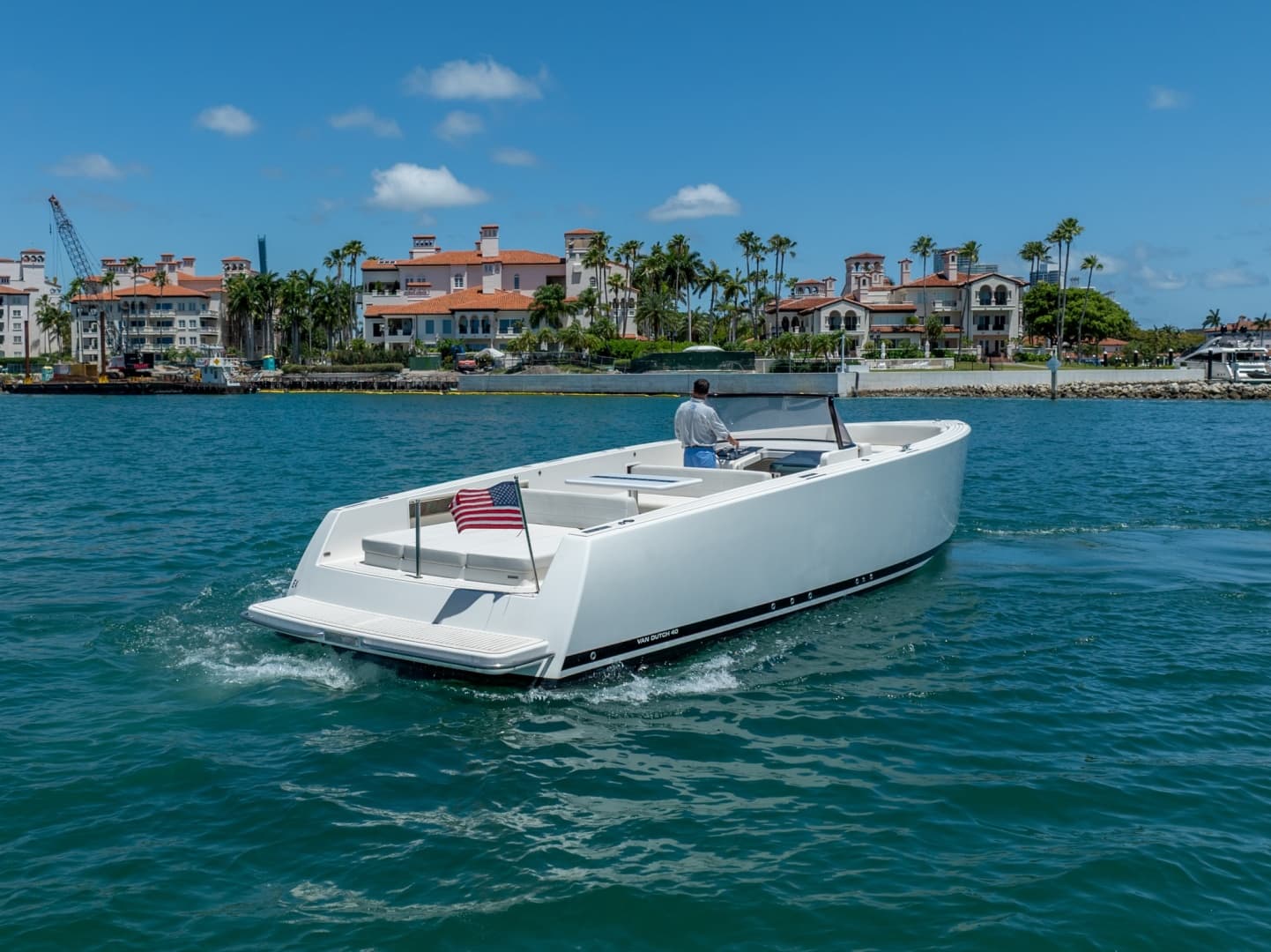 2014 VanDutch 40
