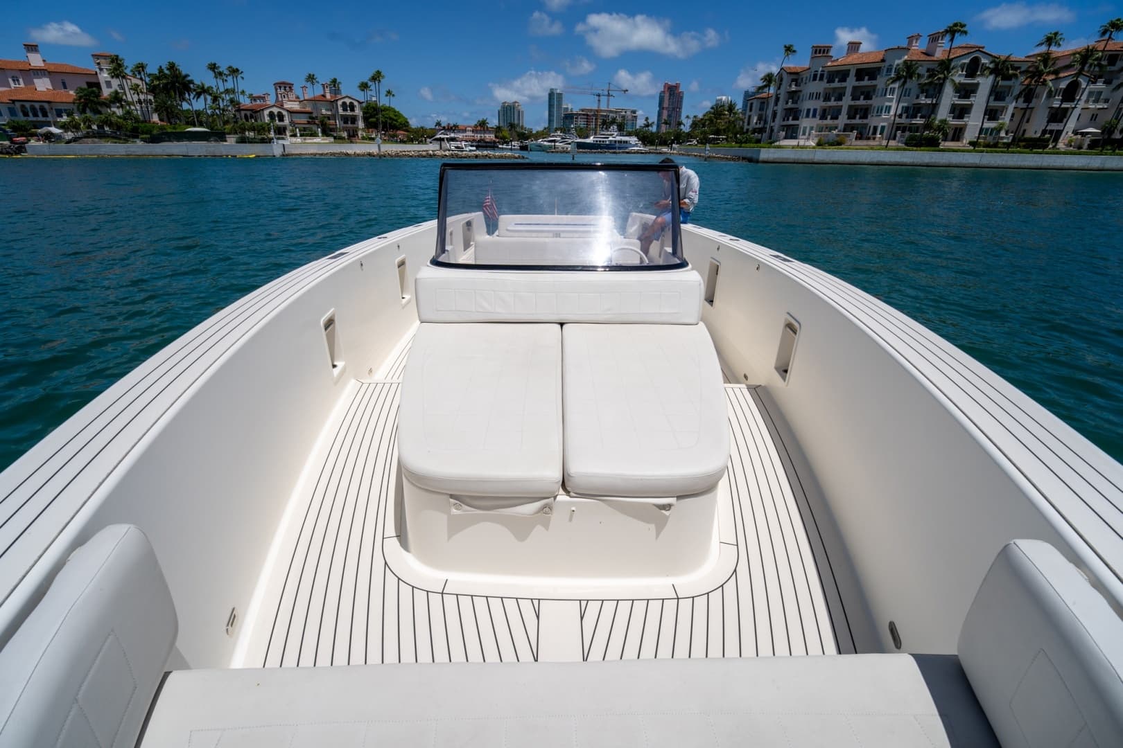 2014 VanDutch 40