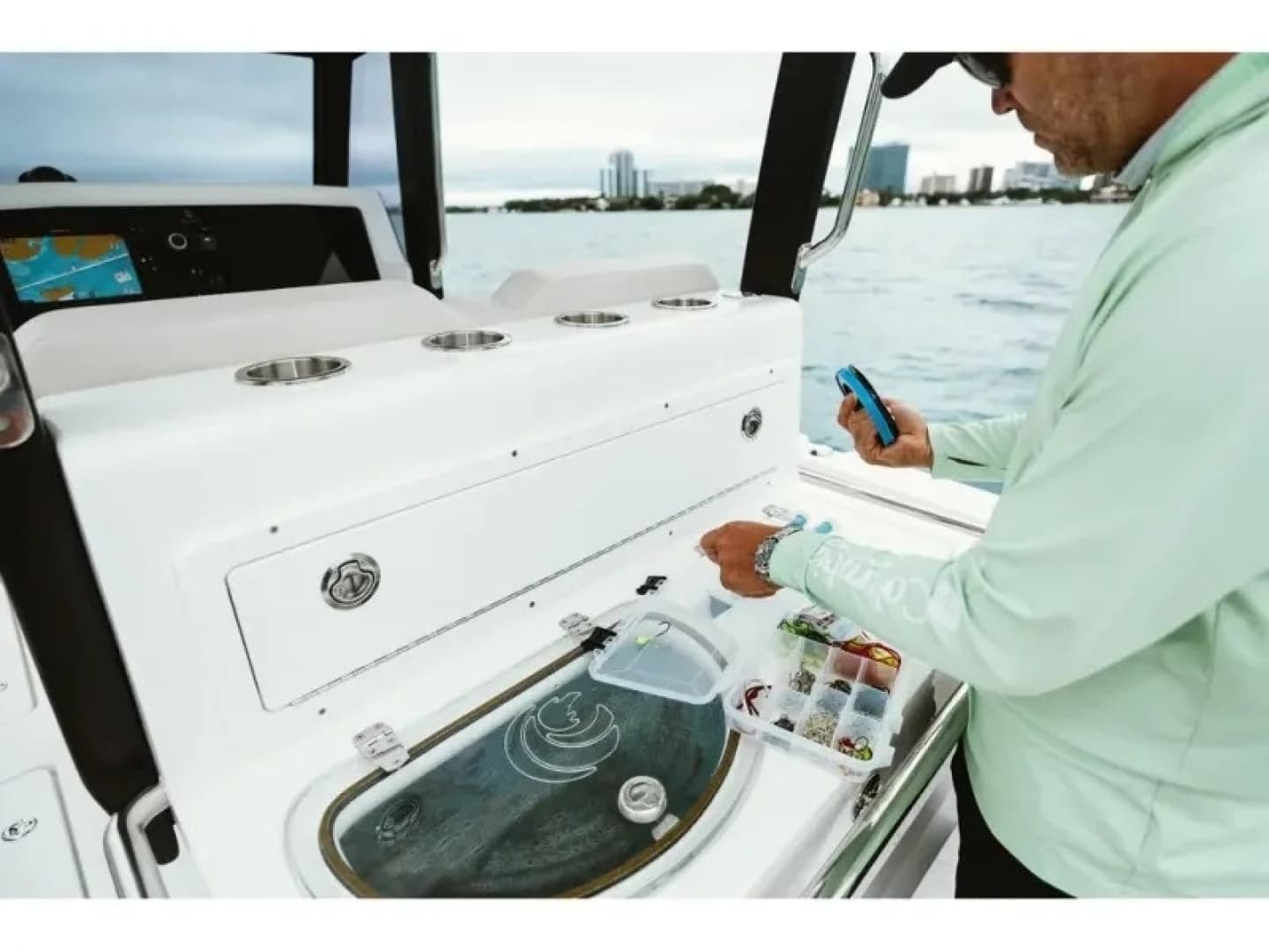 2022 Aquila 28 Molokai