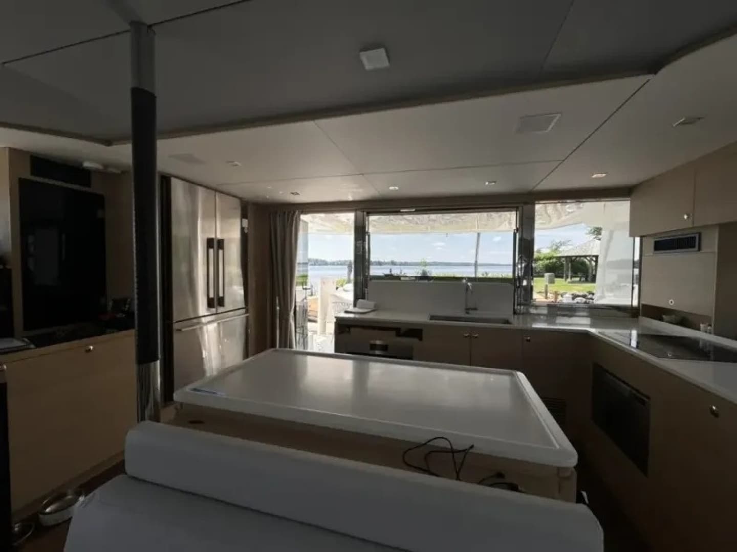 2024 Aquila 54 YACHT
