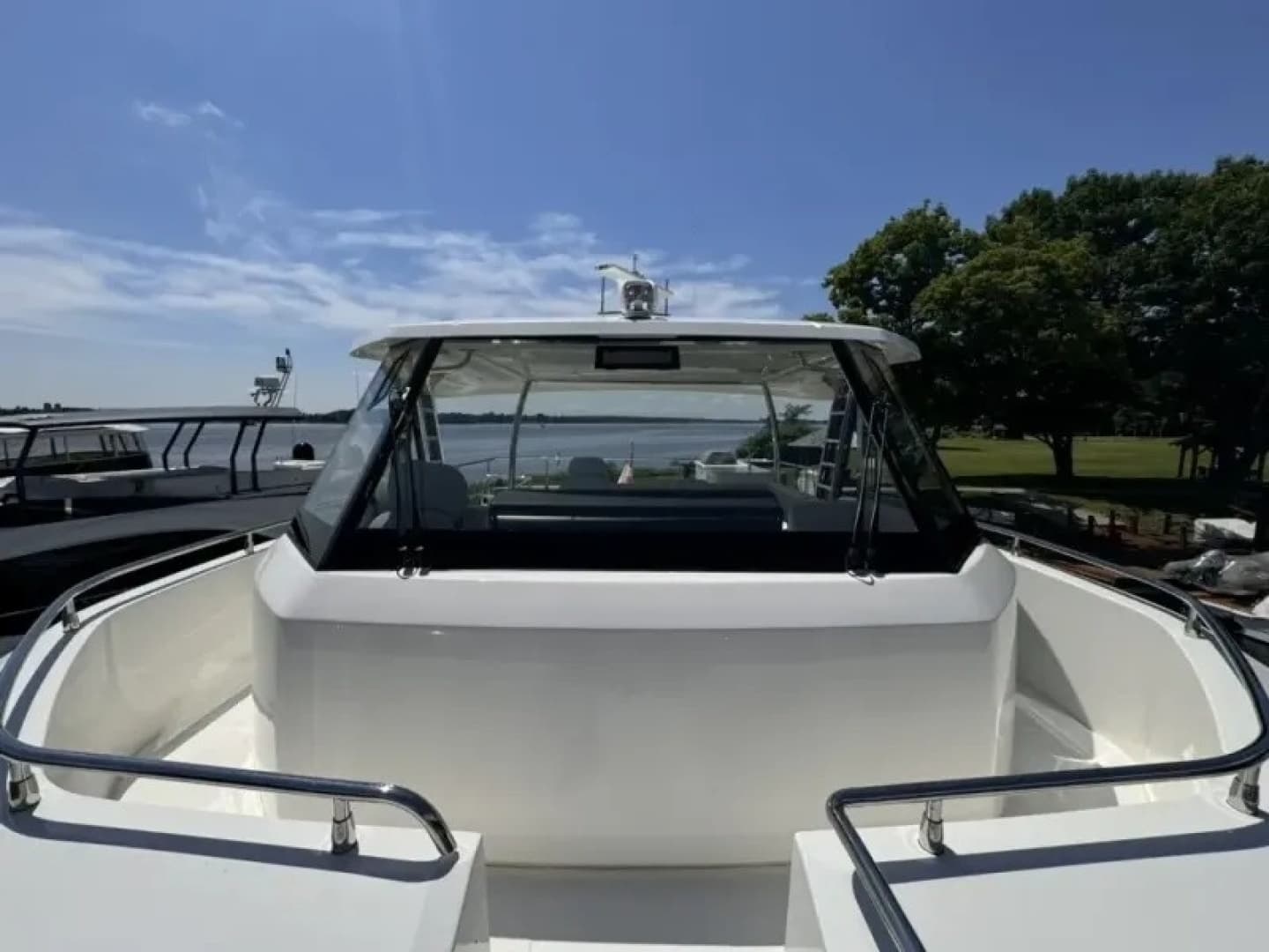 2024 Aquila 54 YACHT