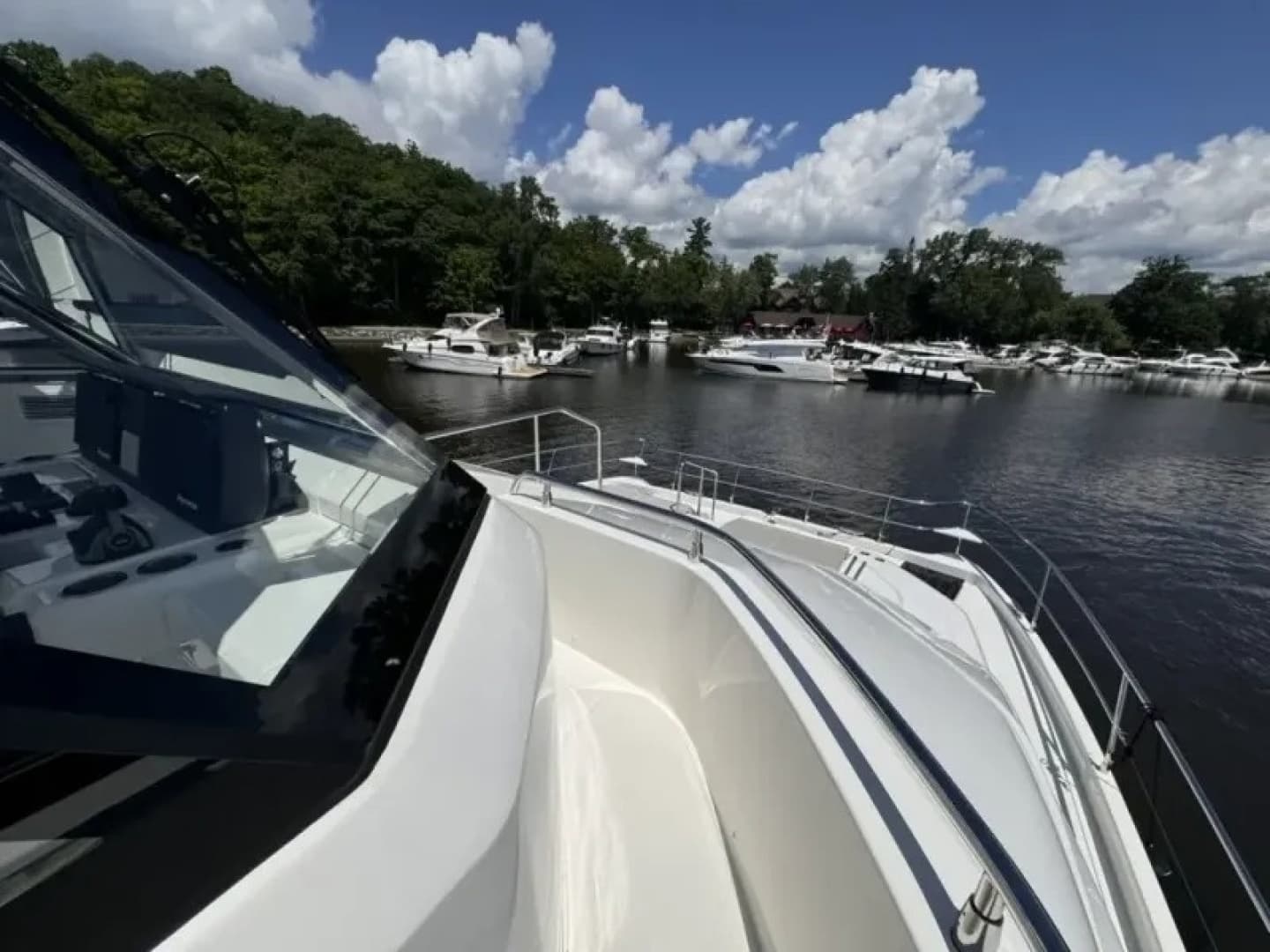 2024 Aquila 54 YACHT
