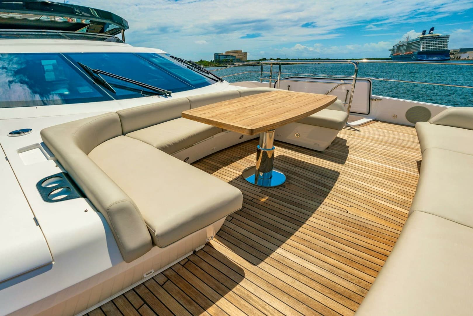 2024 Sunseeker Sunseeker 100 Yacht