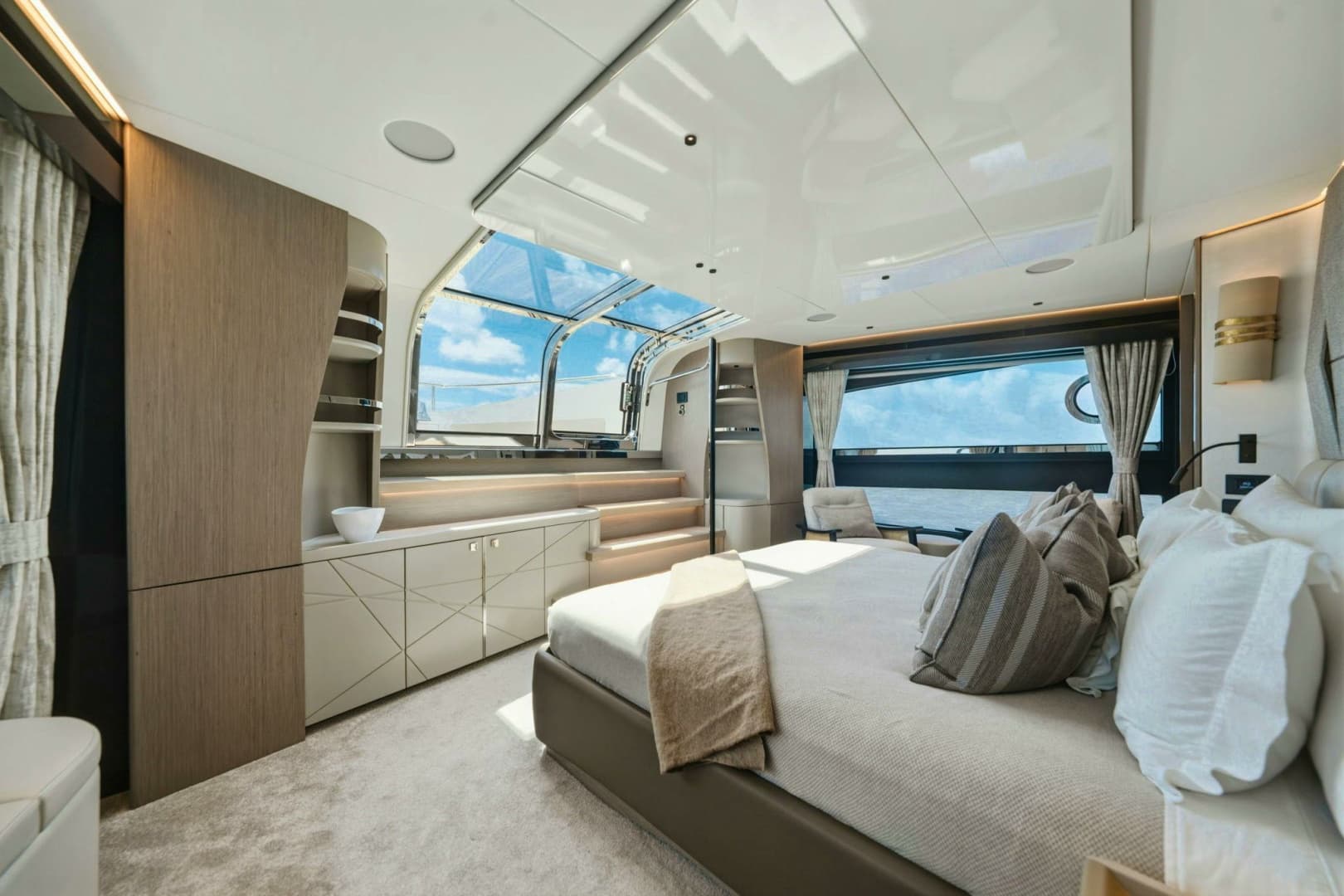 2024 Sunseeker Sunseeker 100 Yacht