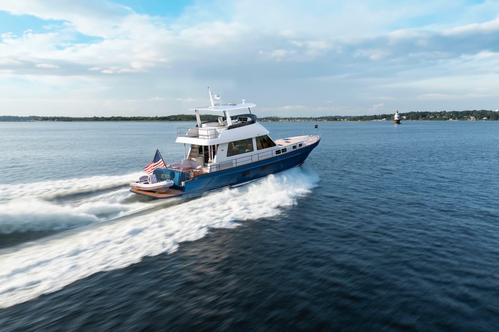 2027 Hunt Yachts 56 Flybridge