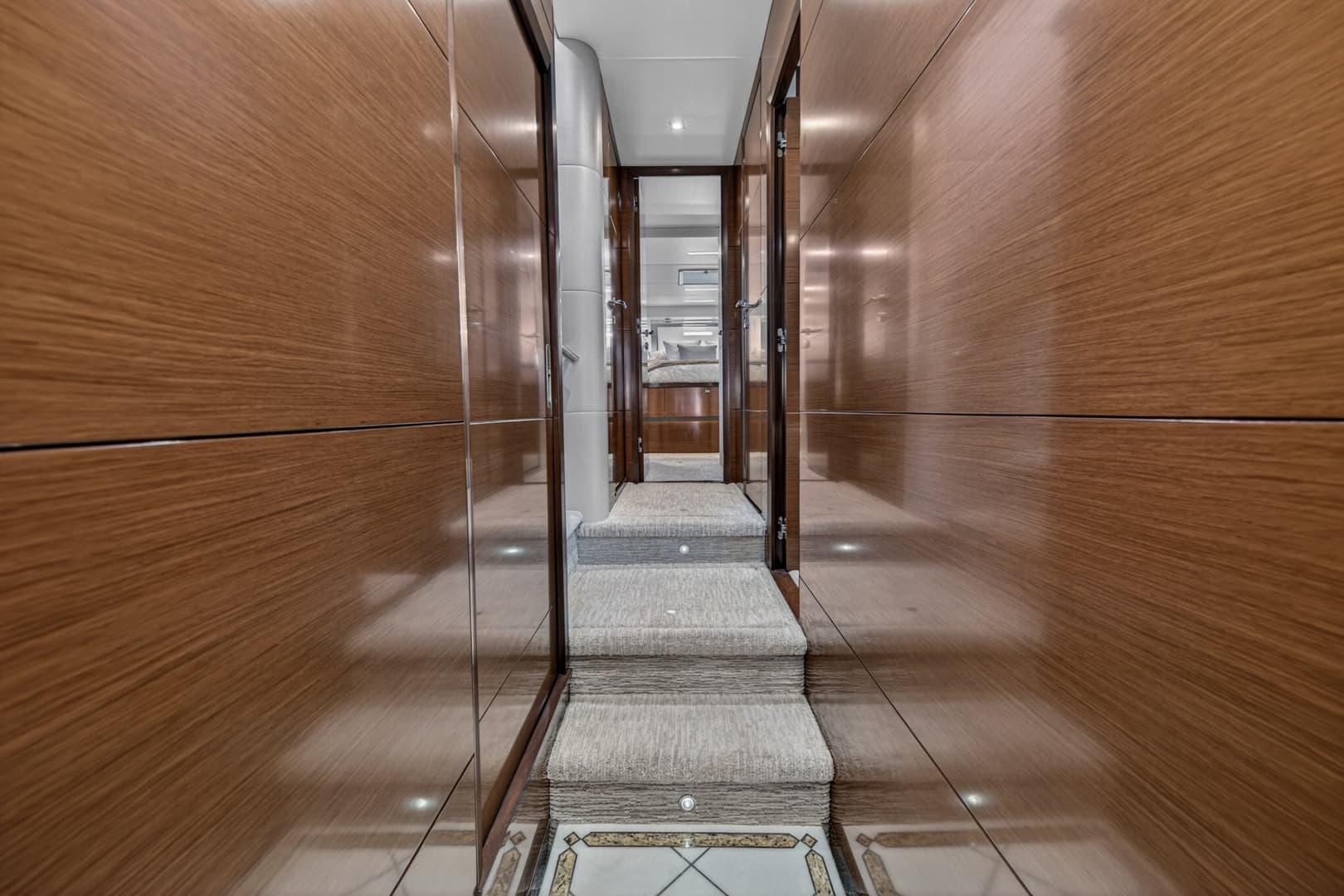 2021 Ocean Alexander 70E