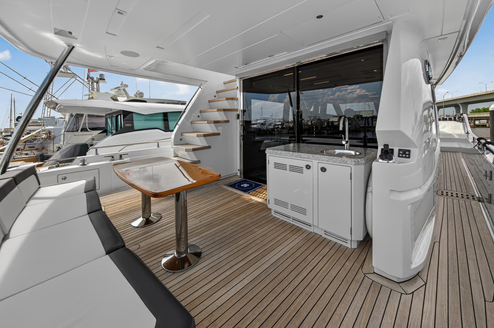 2021 Ocean Alexander 70E