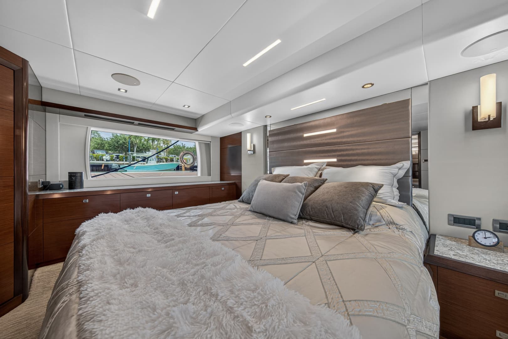 2021 Ocean Alexander 70E