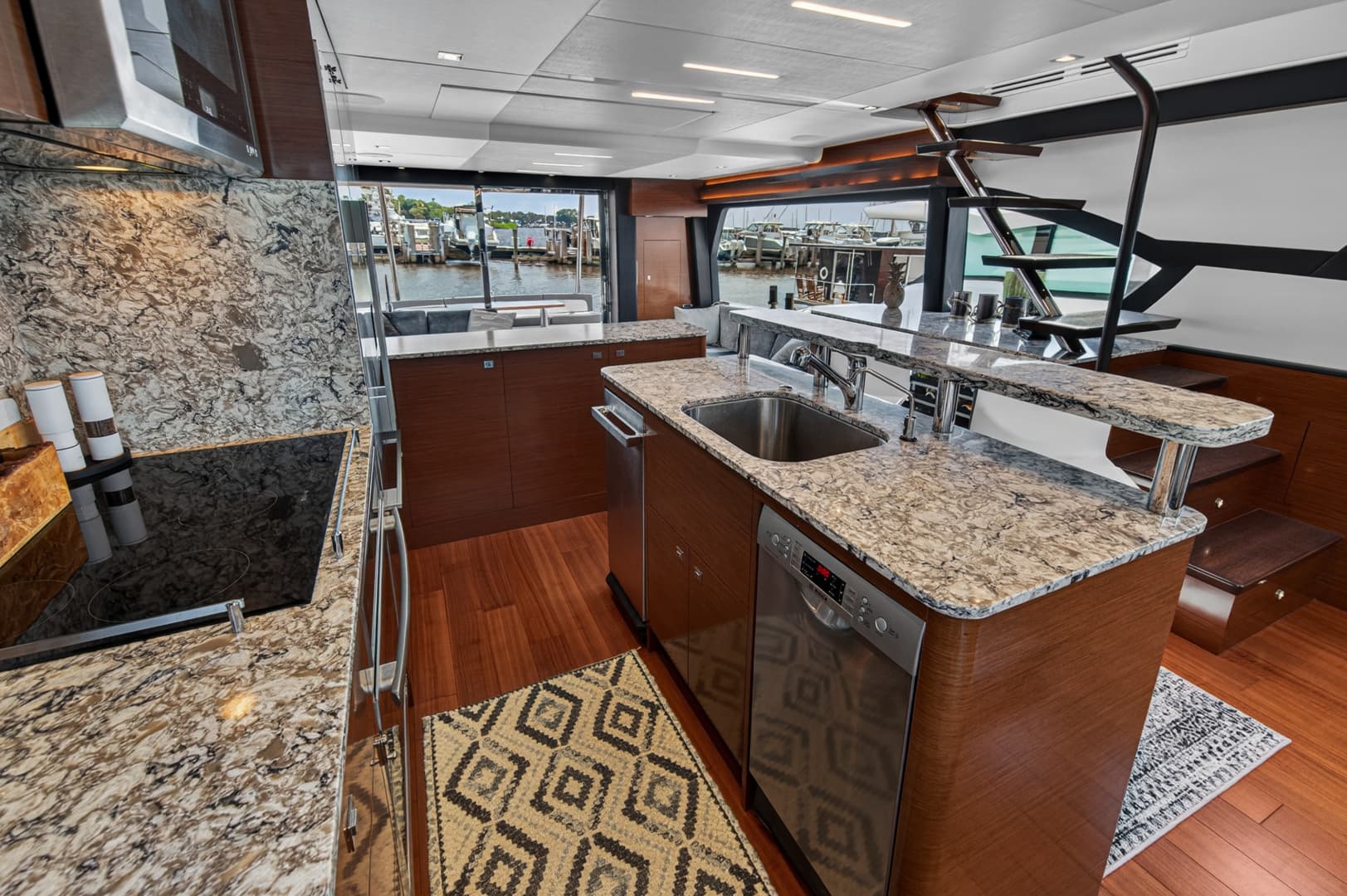 2021 Ocean Alexander 70E