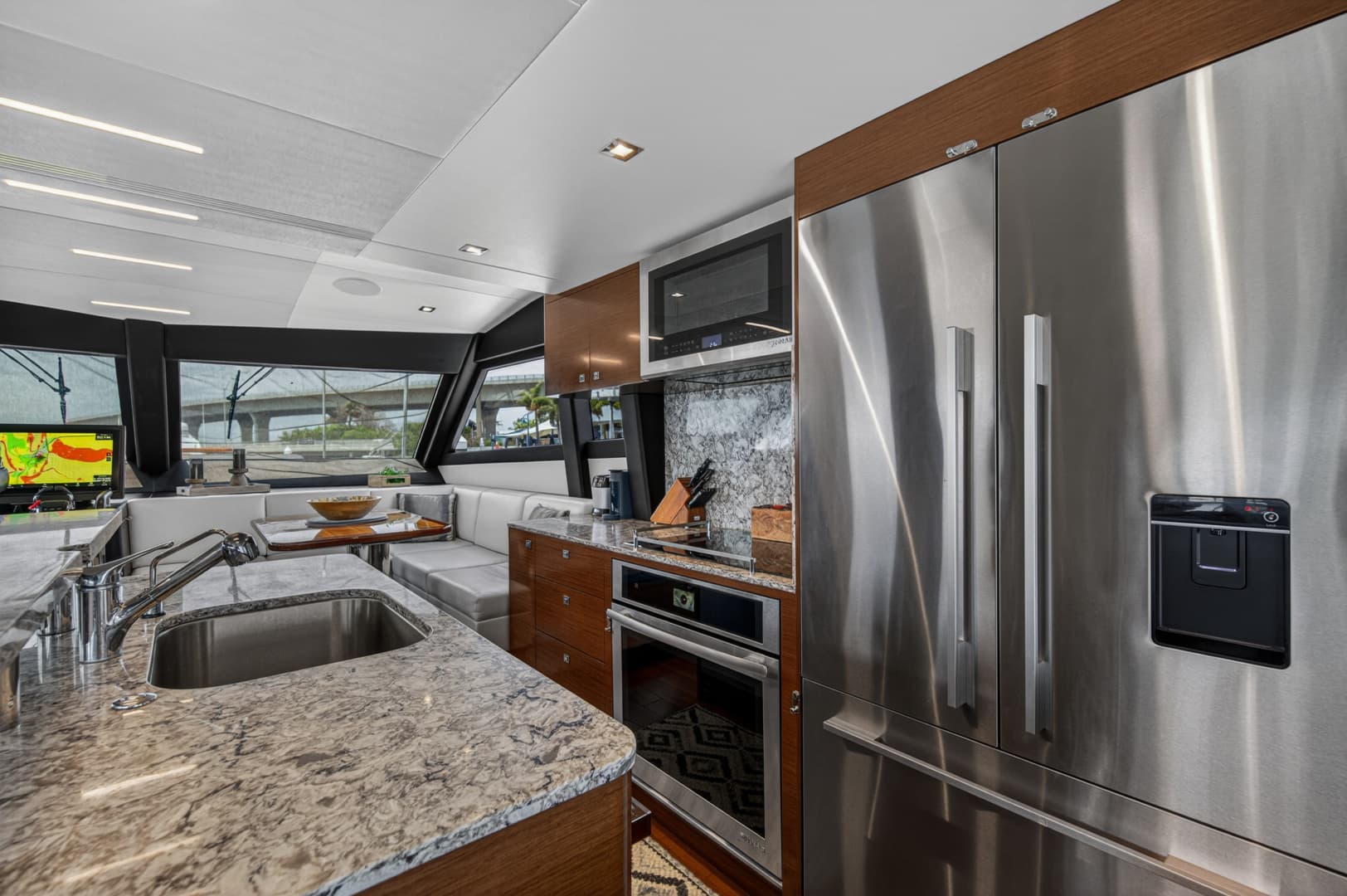2021 Ocean Alexander 70E