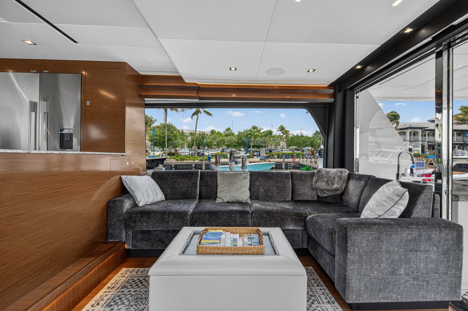 2021 Ocean Alexander 70E