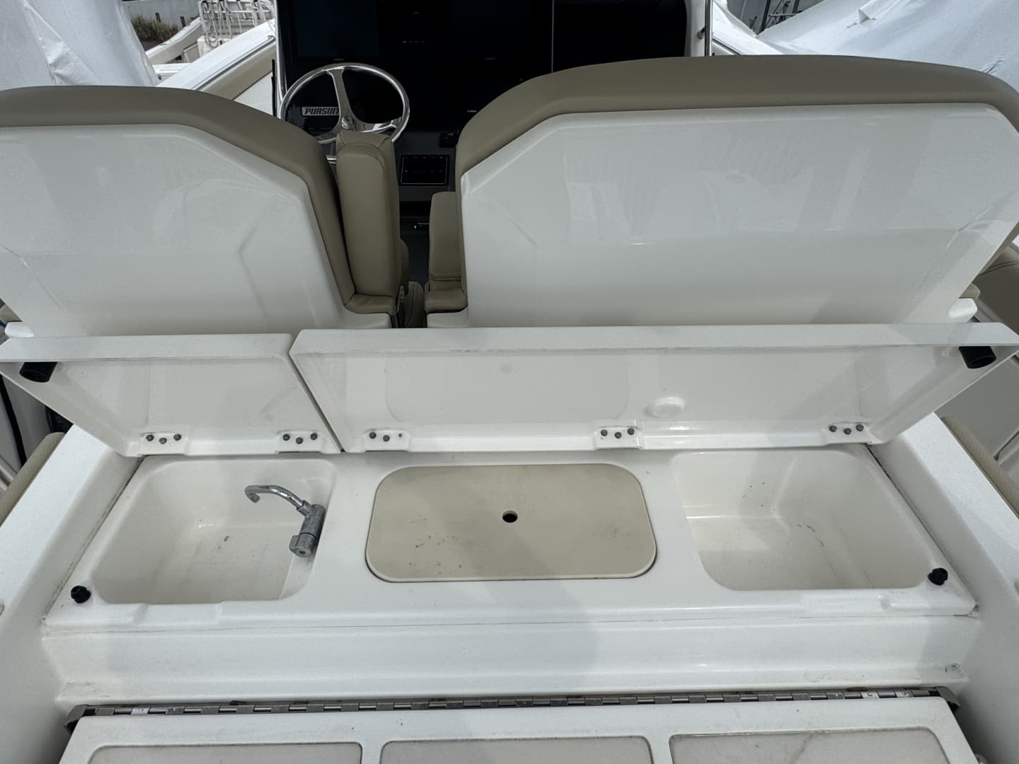 2019 Pursuit S 328 Sport