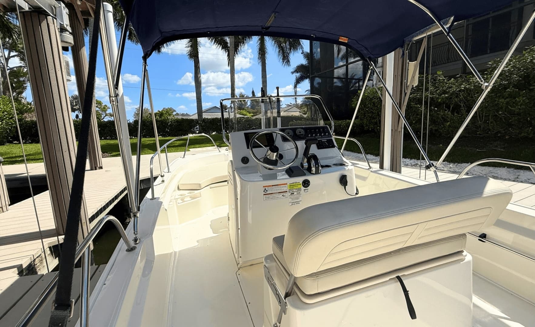 2023 Boston Whaler 190 Montauk