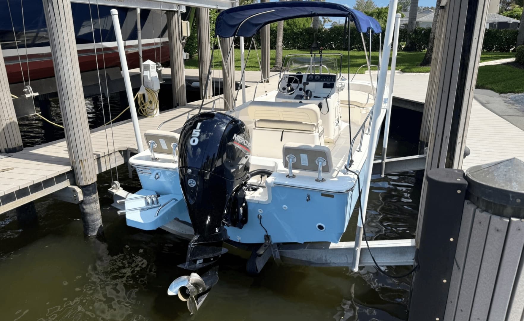 2023 Boston Whaler 190 Montauk