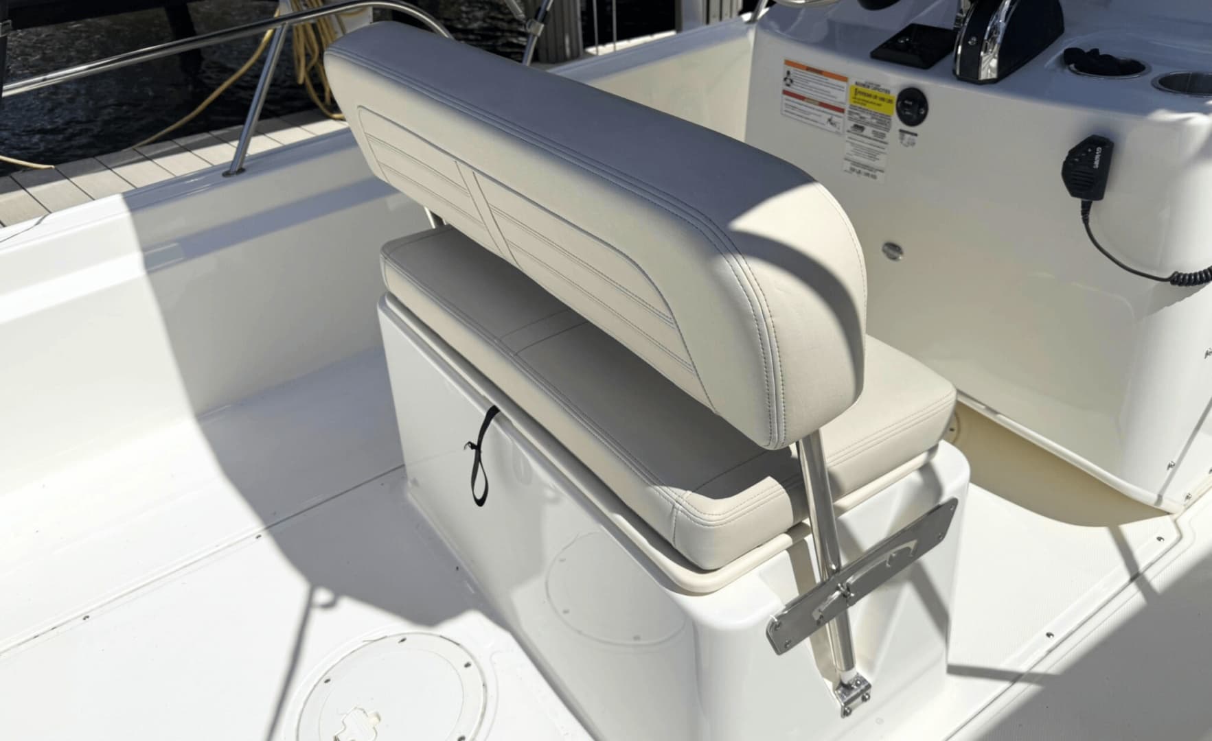 2023 Boston Whaler 190 Montauk