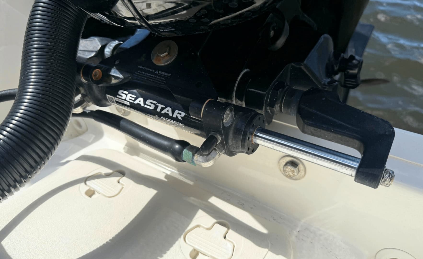 2023 Boston Whaler 190 Montauk