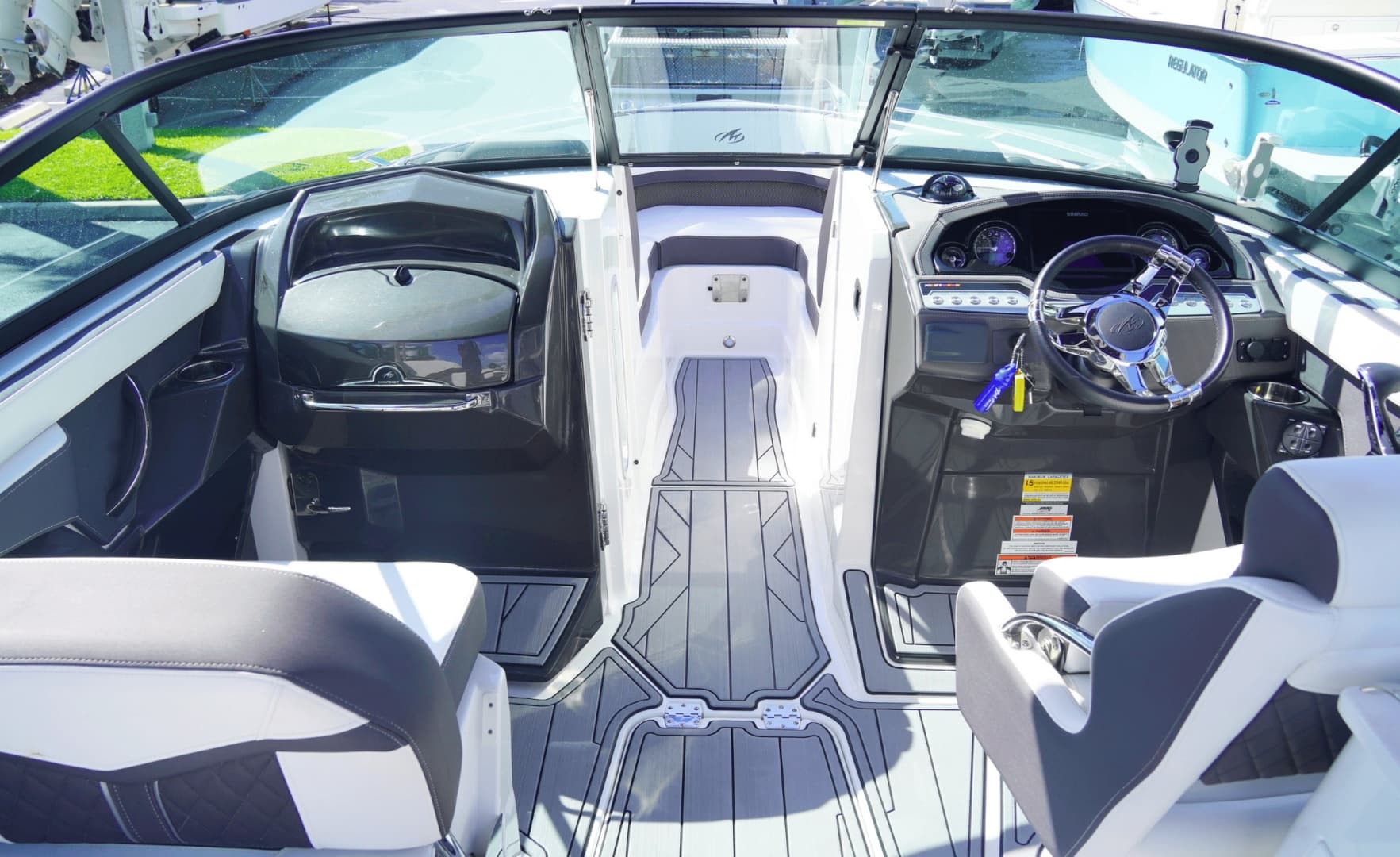 2023 Monterey 255SS